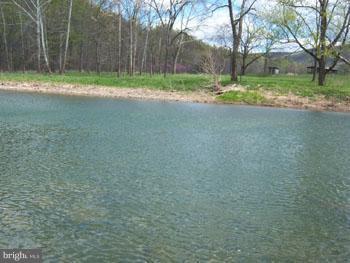 MOUNTAIN VIEW RETREAT - Residential