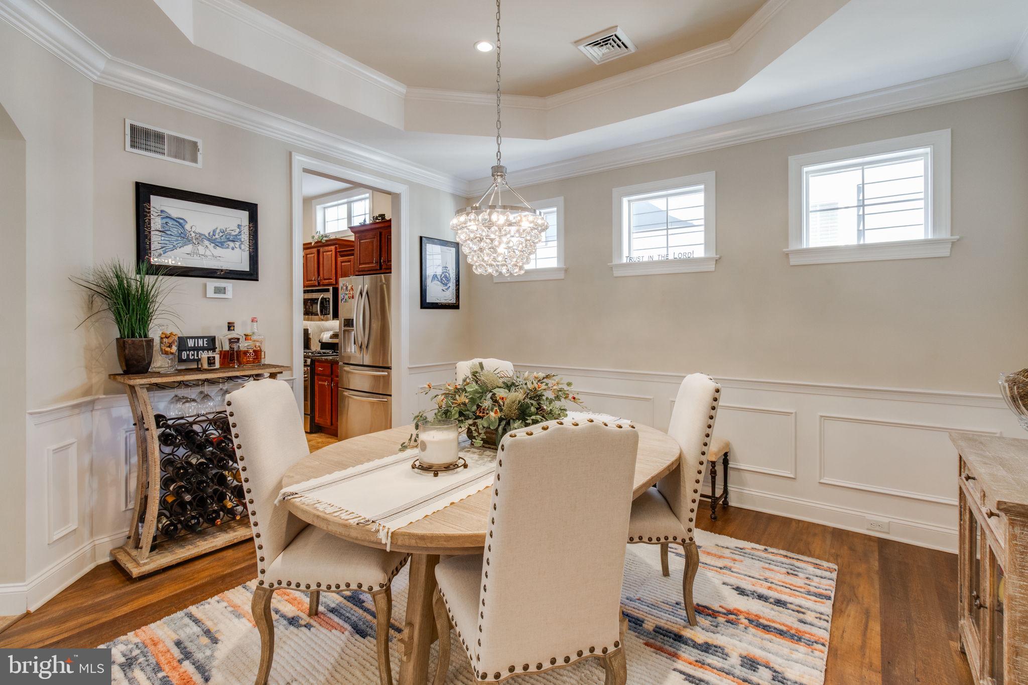 HOME TOWNE SQUARE - Residential