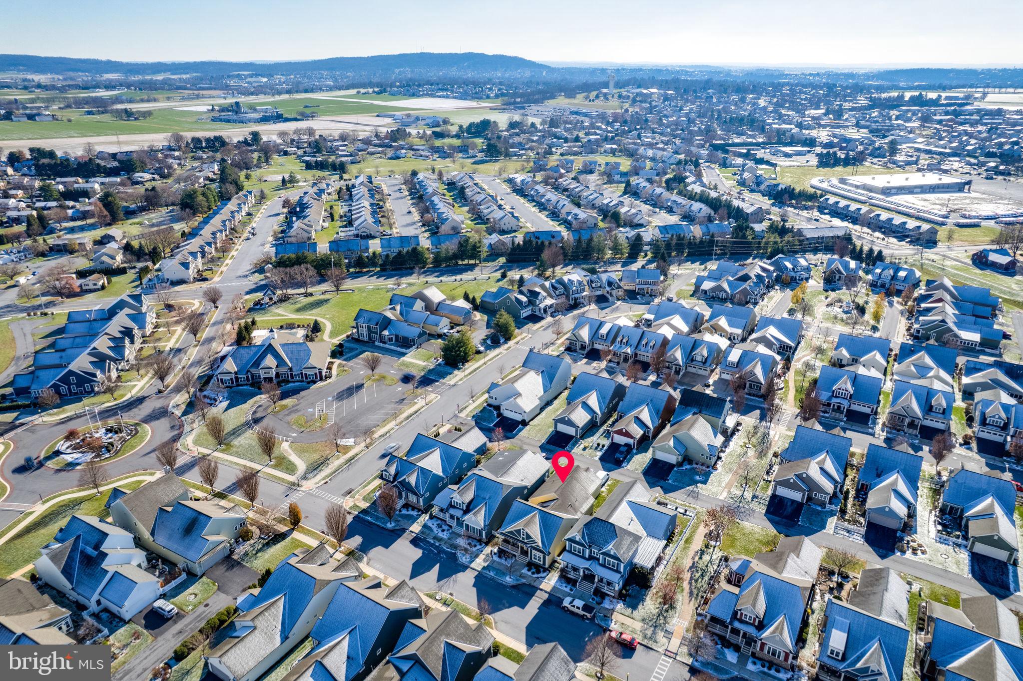 HOME TOWNE SQUARE - Residential