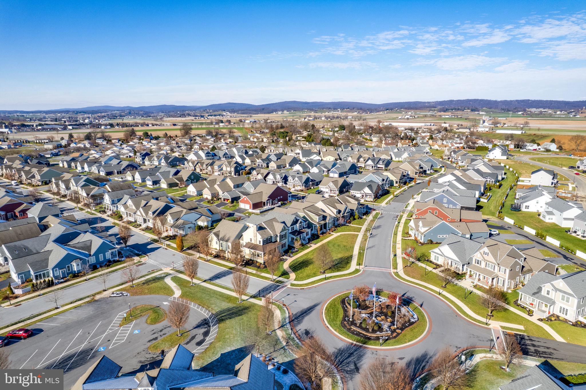 HOME TOWNE SQUARE - Residential