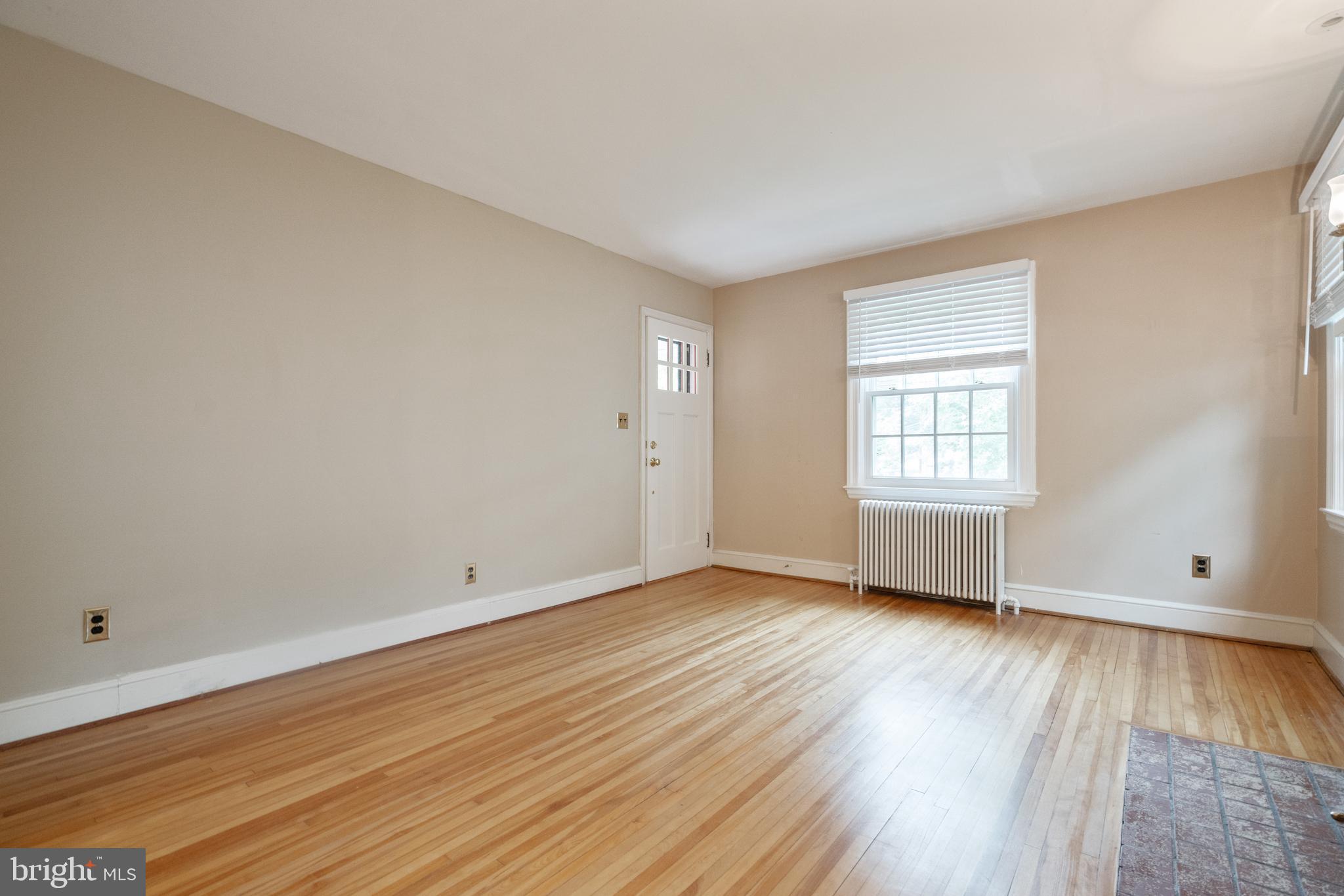 COLLEGE PARK - Residential Lease