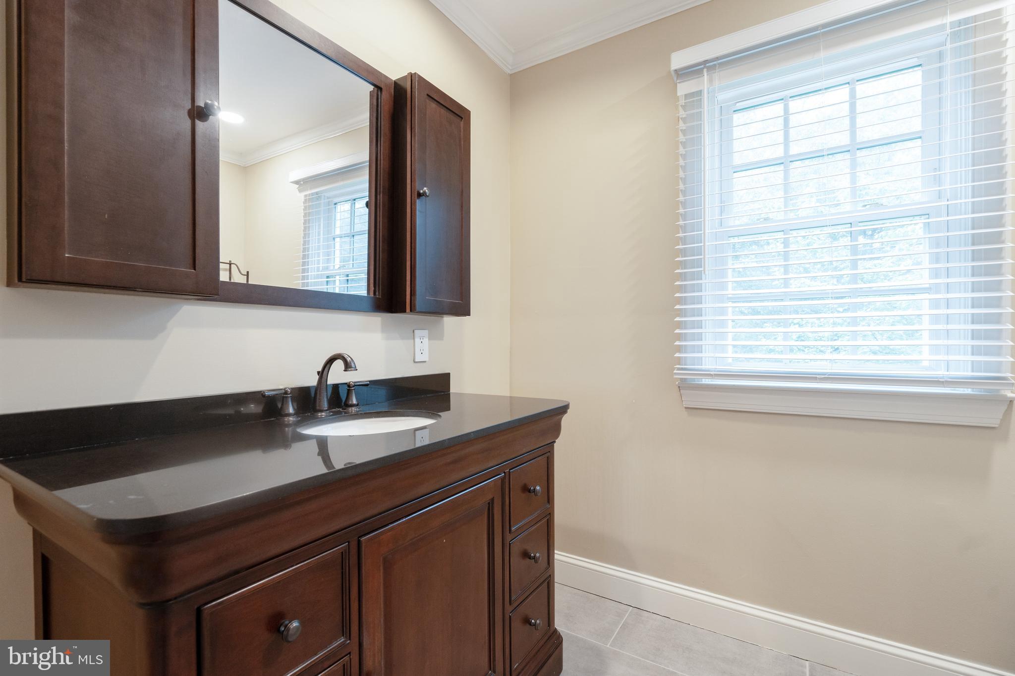 COLLEGE PARK - Residential Lease