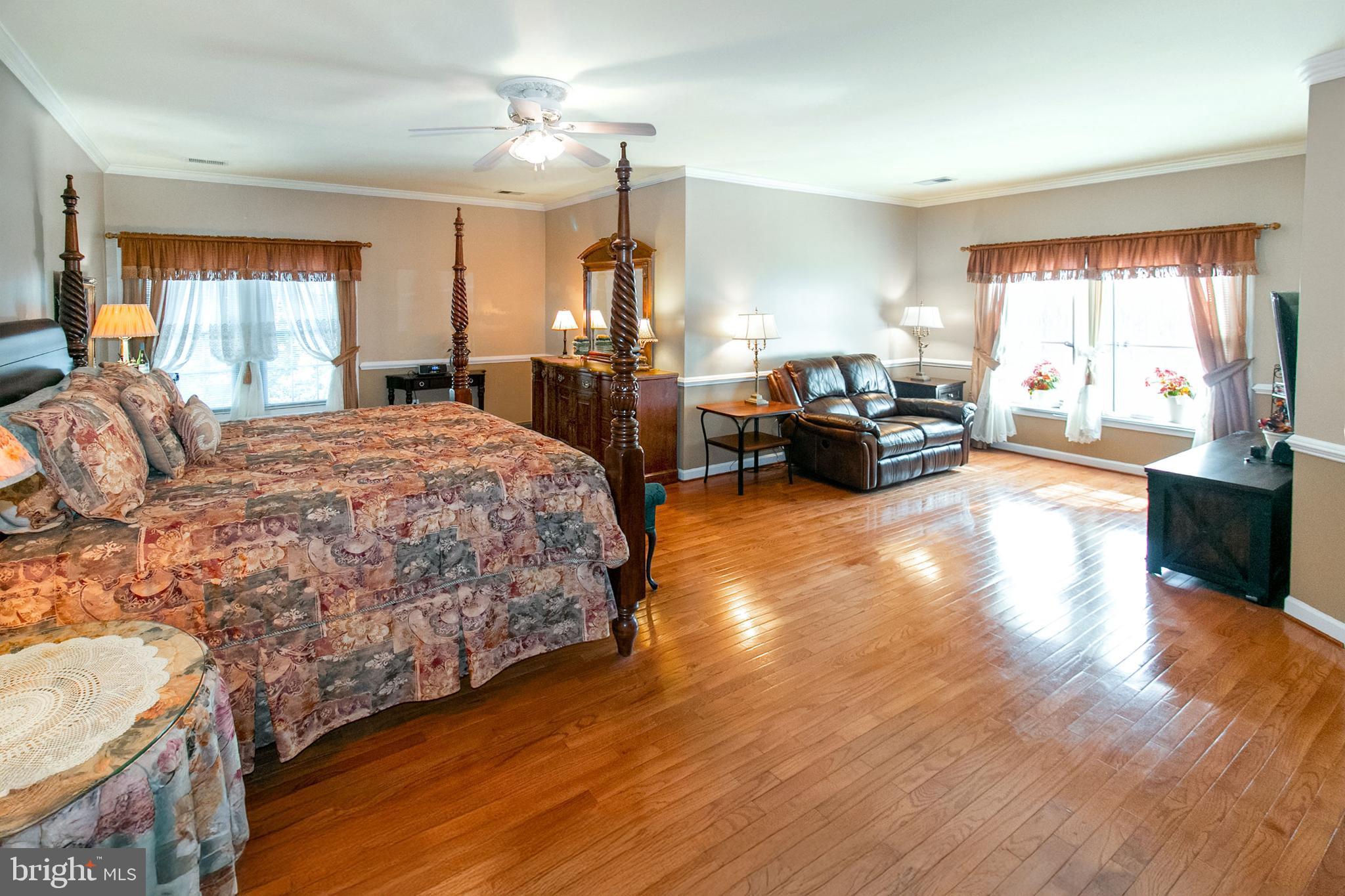 FAIR OAKS GLEN - Residential