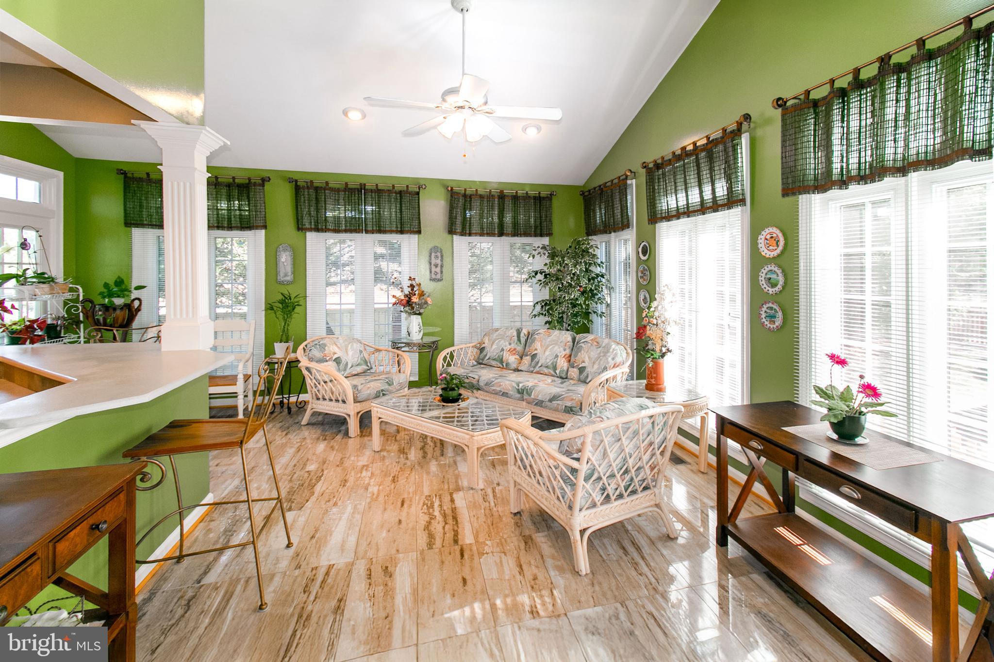 FAIR OAKS GLEN - Residential