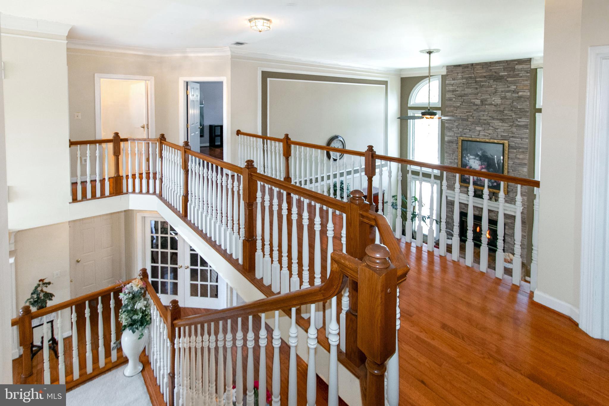 FAIR OAKS GLEN - Residential