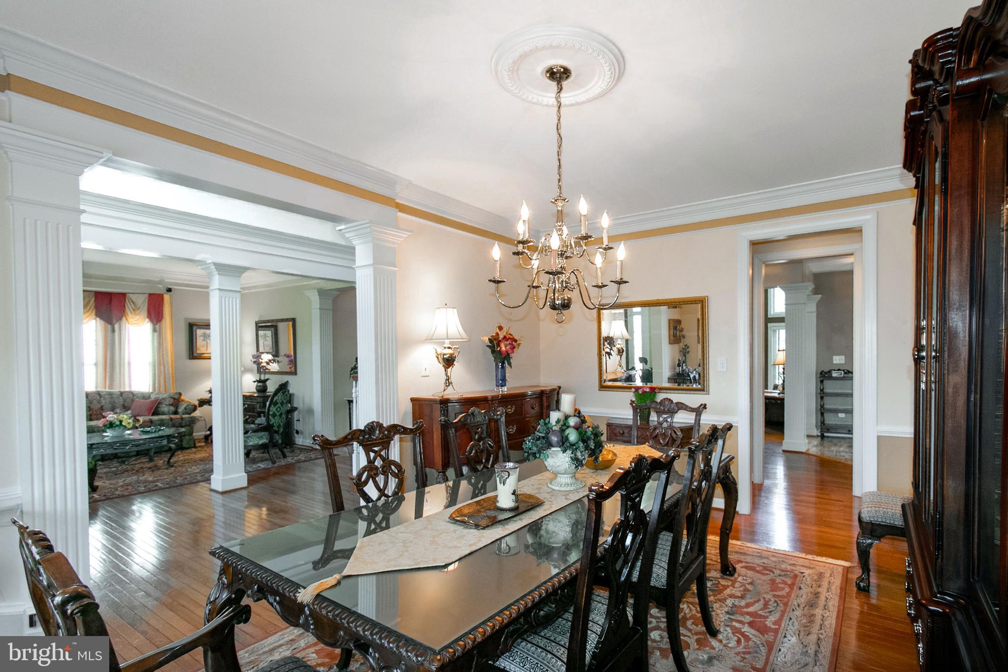 FAIR OAKS GLEN - Residential