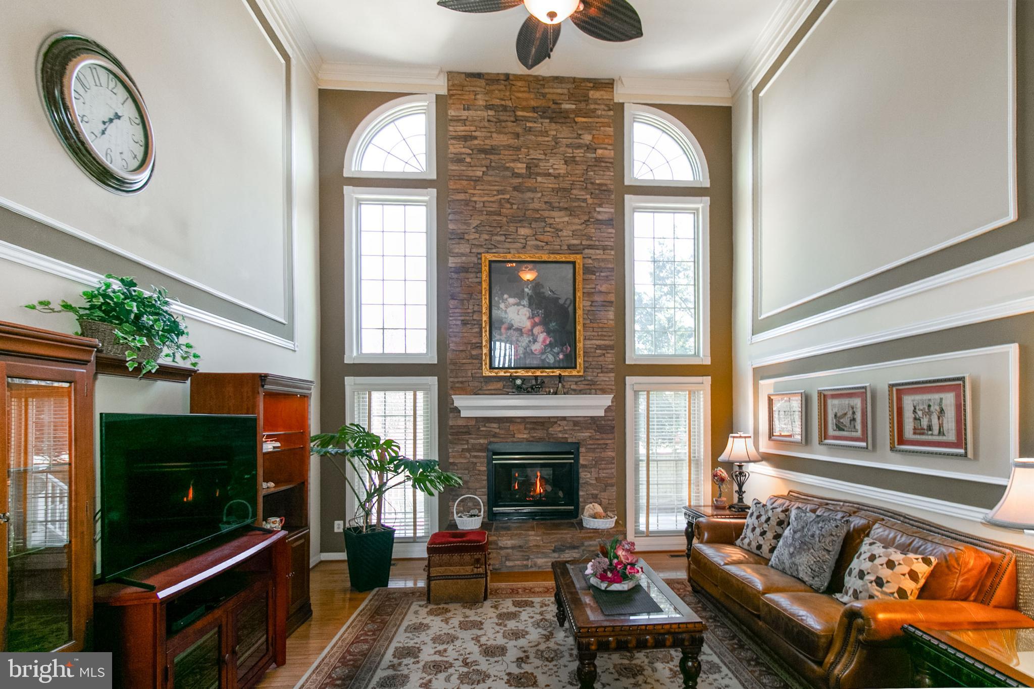 FAIR OAKS GLEN - Residential