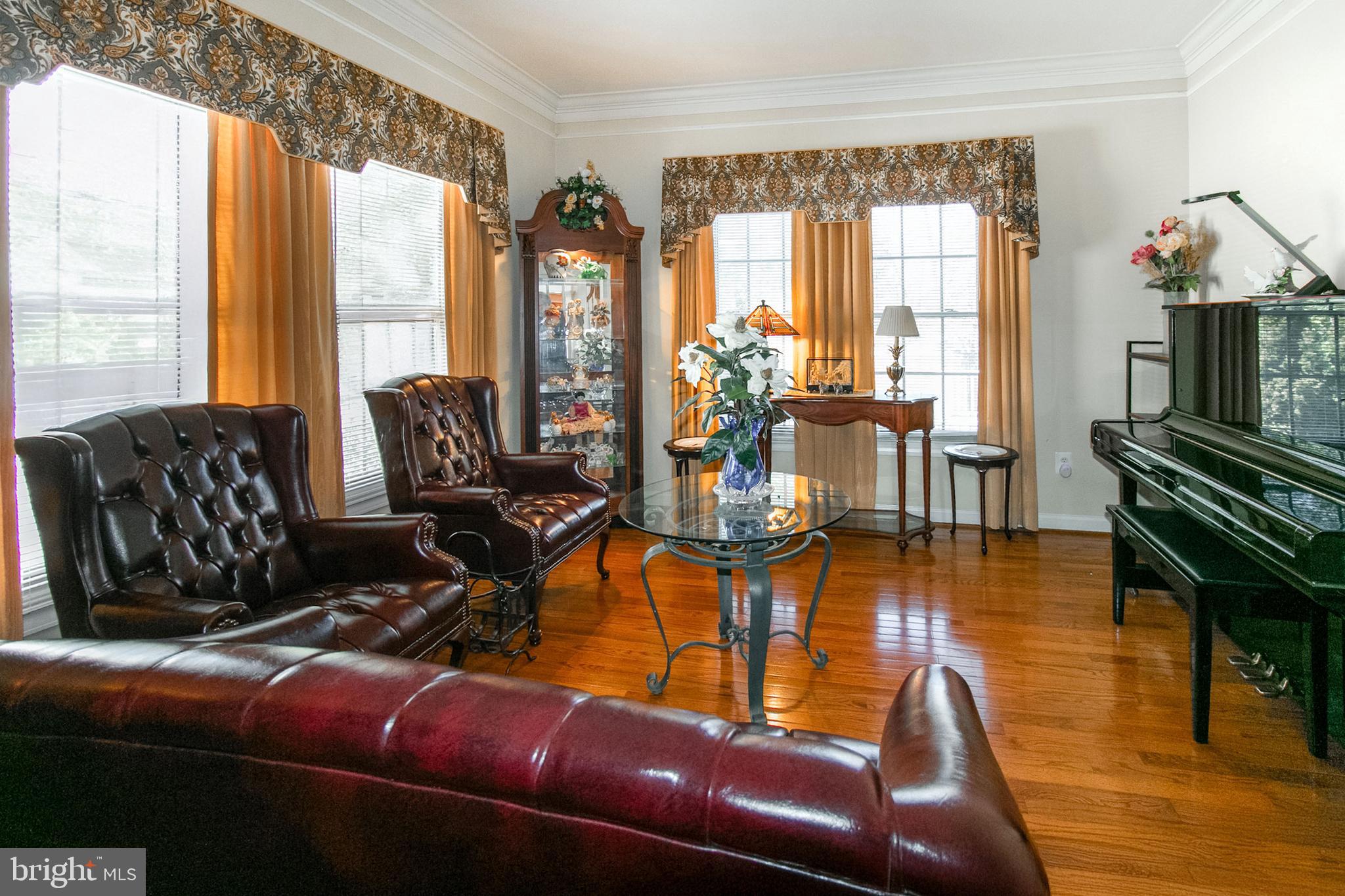 FAIR OAKS GLEN - Residential