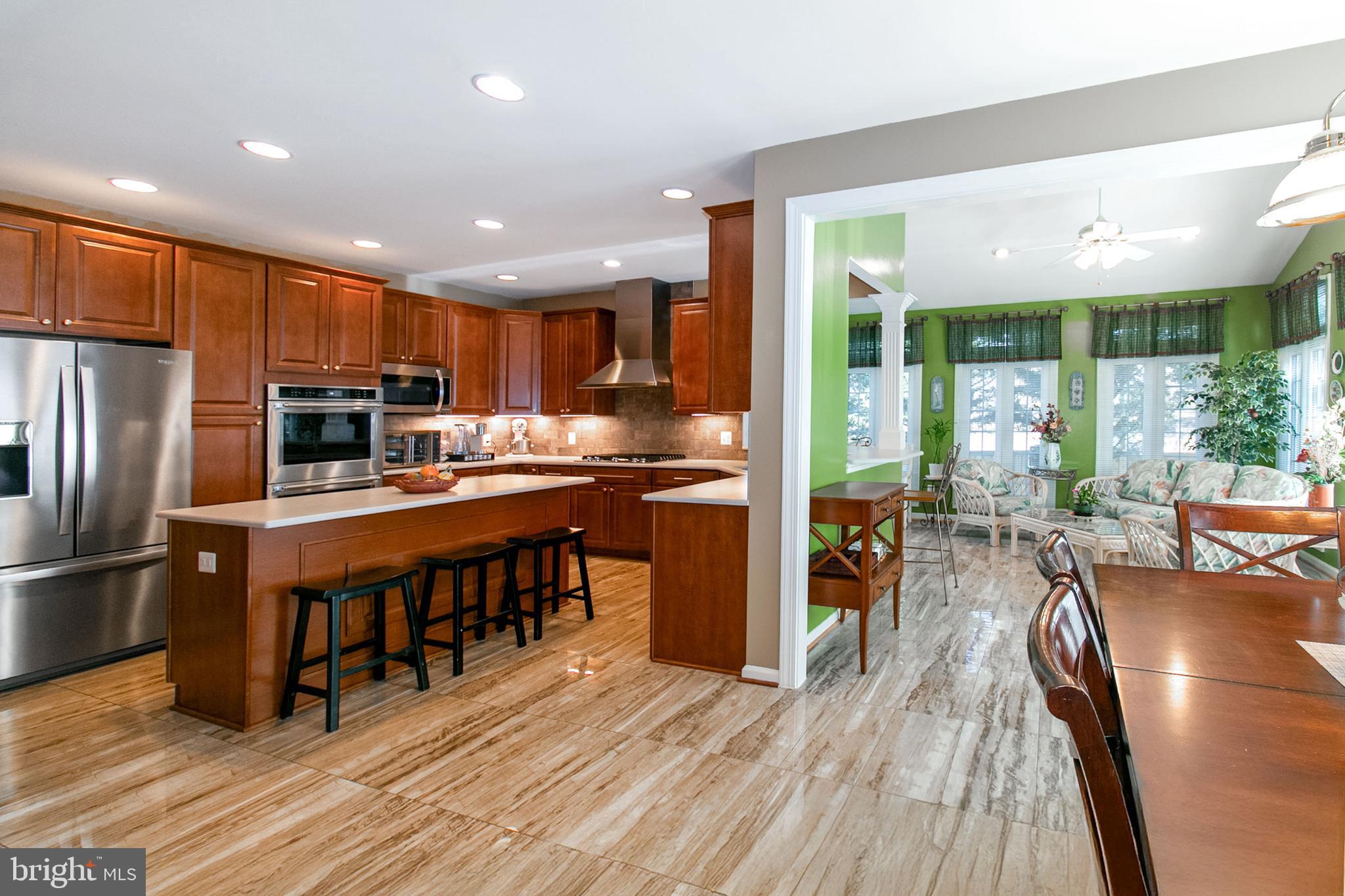 FAIR OAKS GLEN - Residential