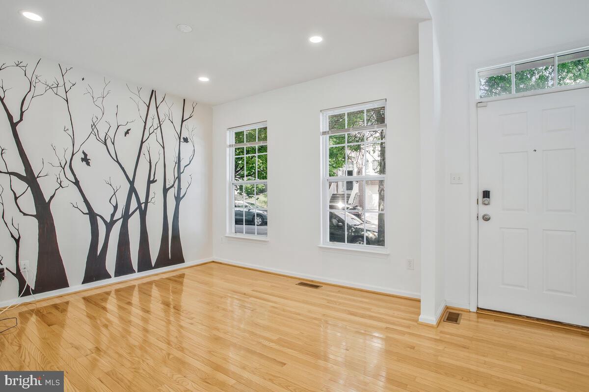 OWINGS MILLS - Residential