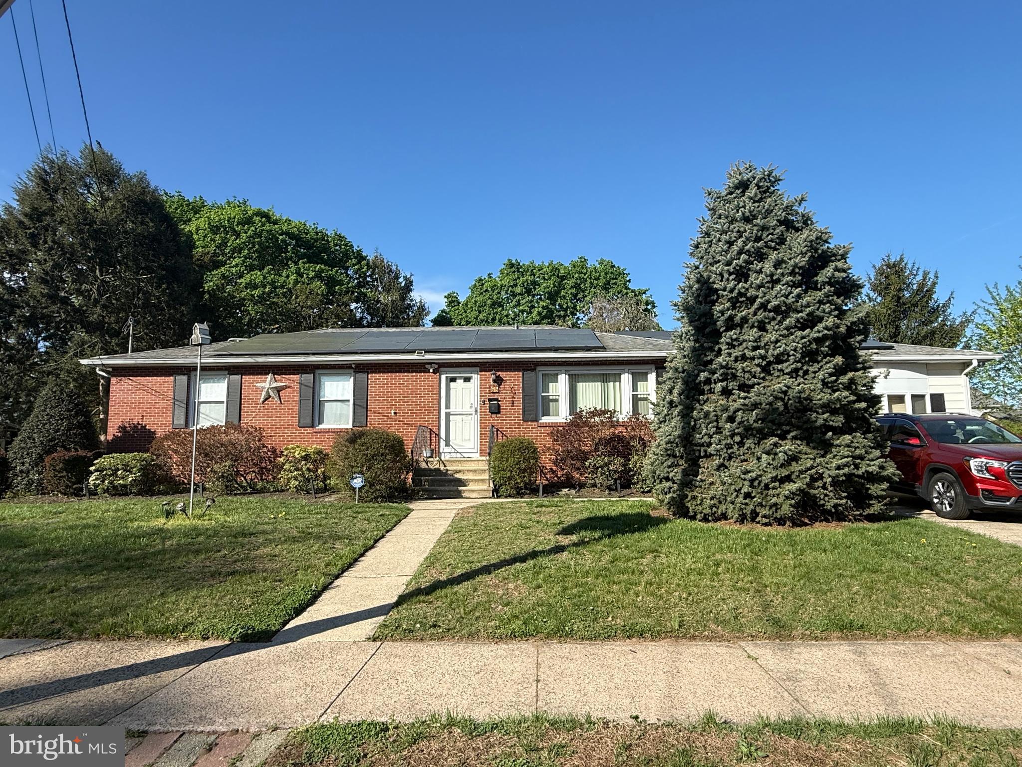 65 ARBOR AVENUE