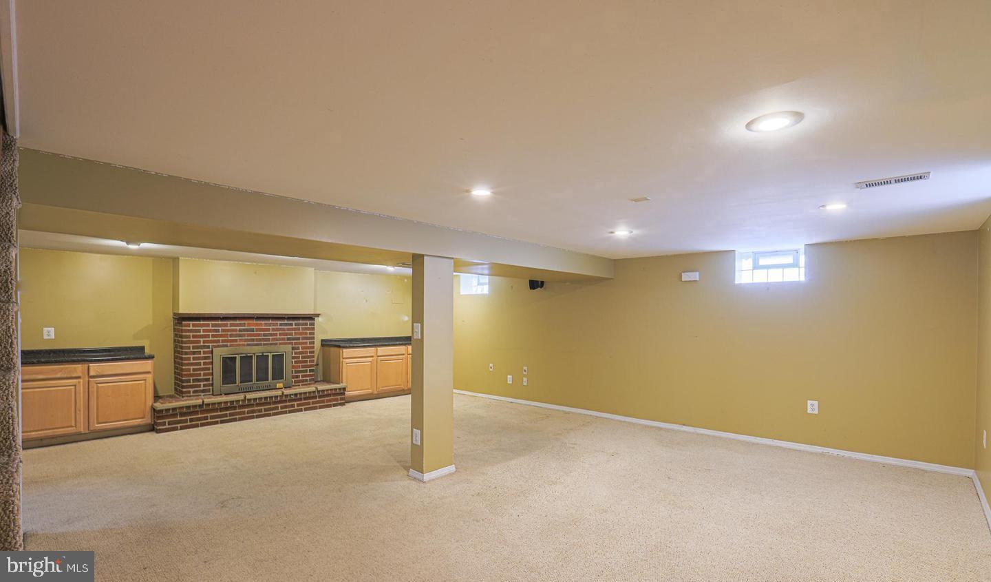 HARWOOD MANOR - Residential