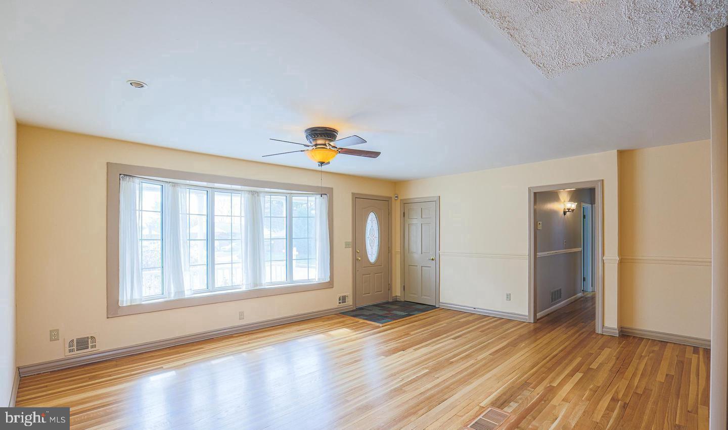 HARWOOD MANOR - Residential