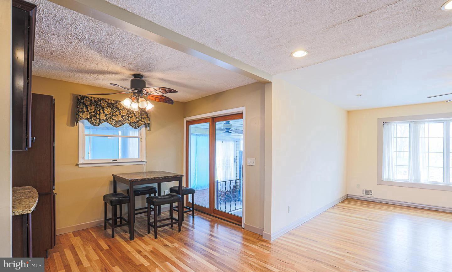 HARWOOD MANOR - Residential