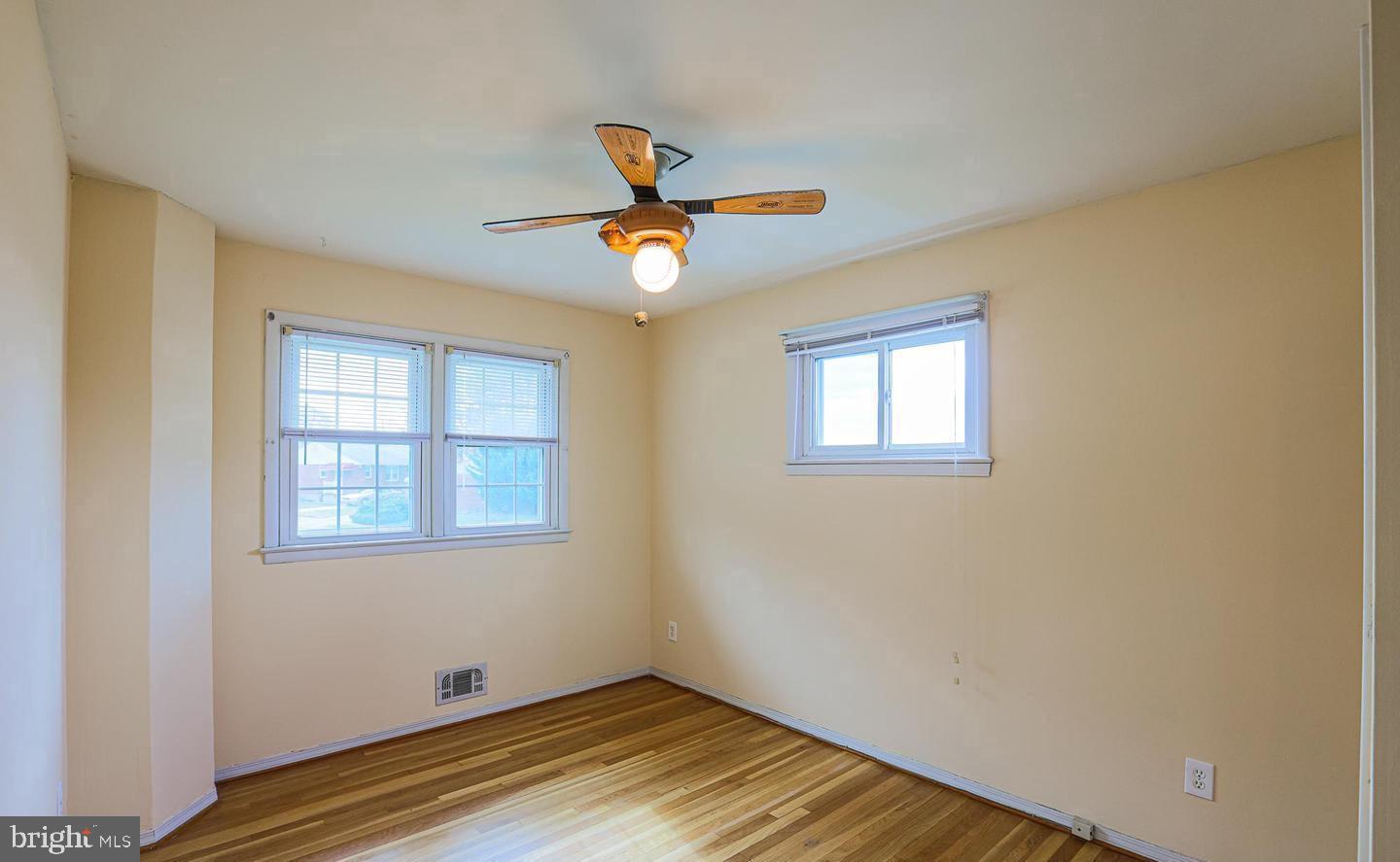 HARWOOD MANOR - Residential