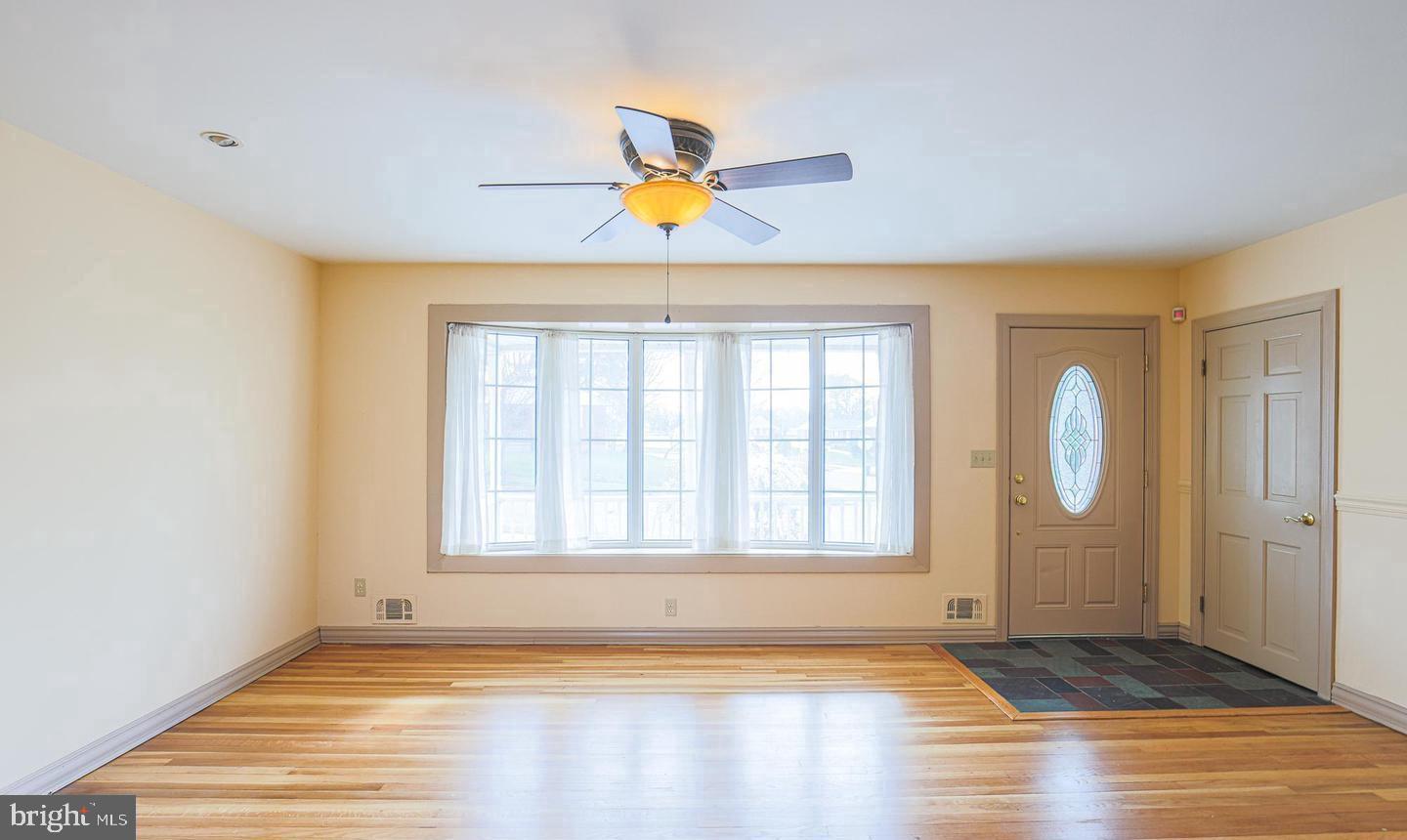 HARWOOD MANOR - Residential