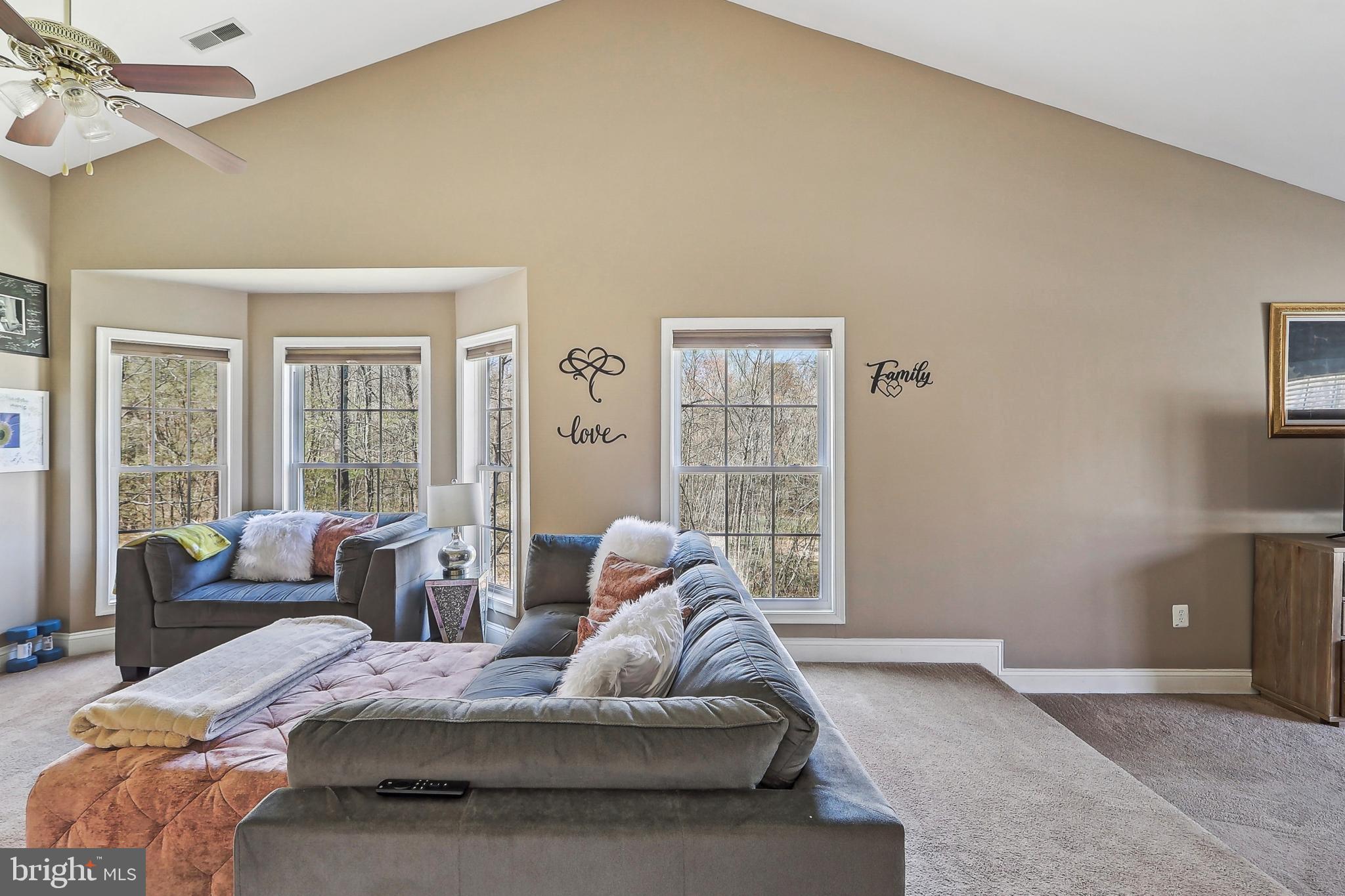 HERITAGE CROSSING - Residential