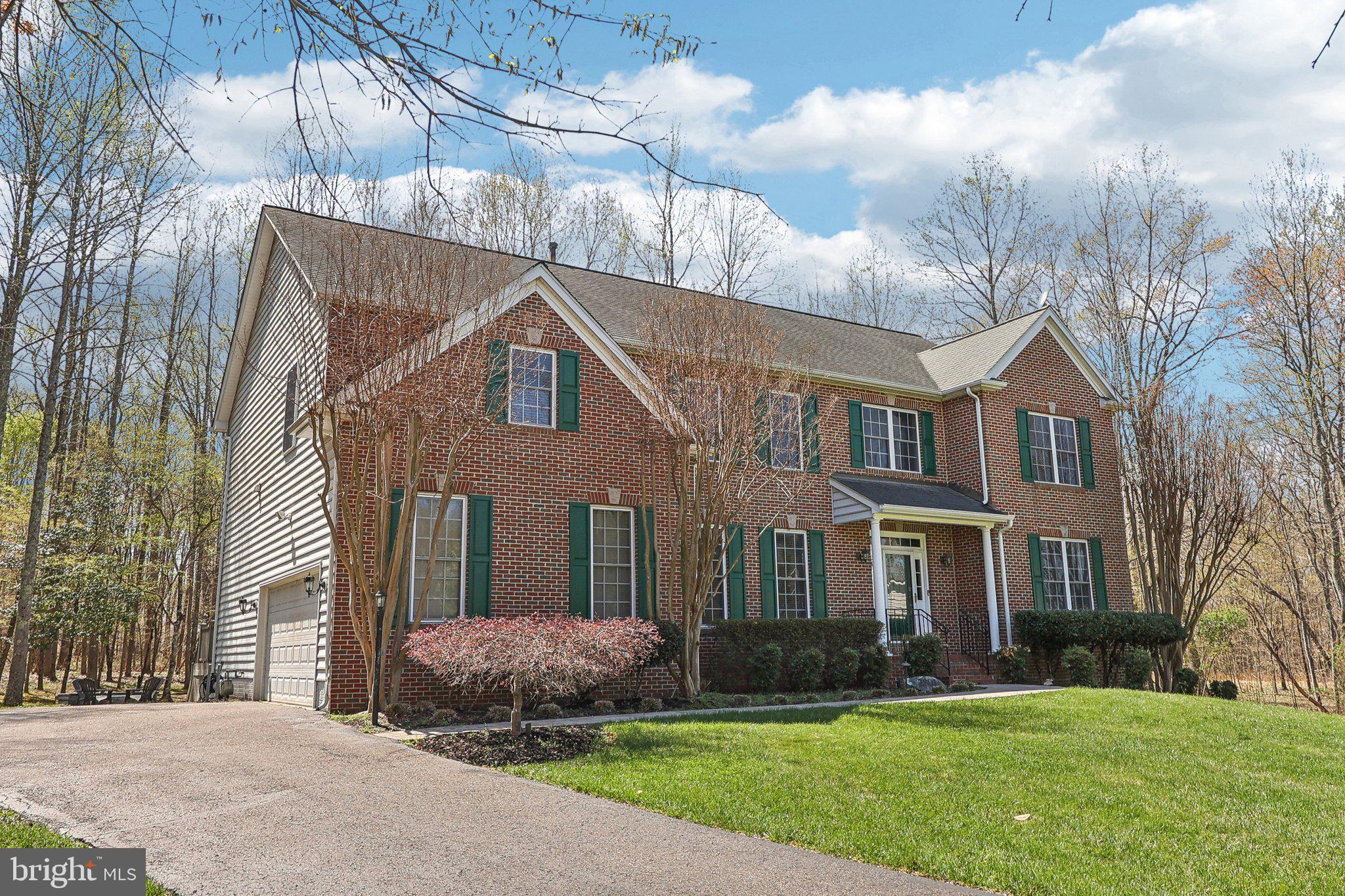 HERITAGE CROSSING - Residential