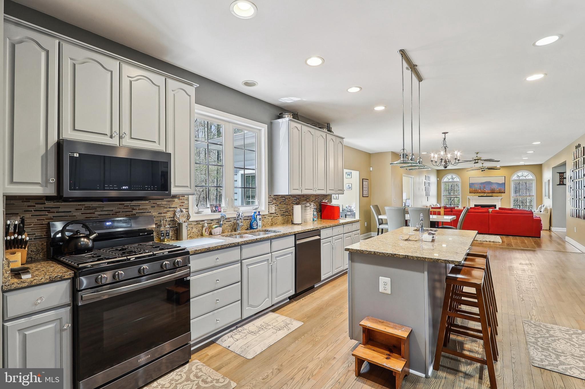 HERITAGE CROSSING - Residential