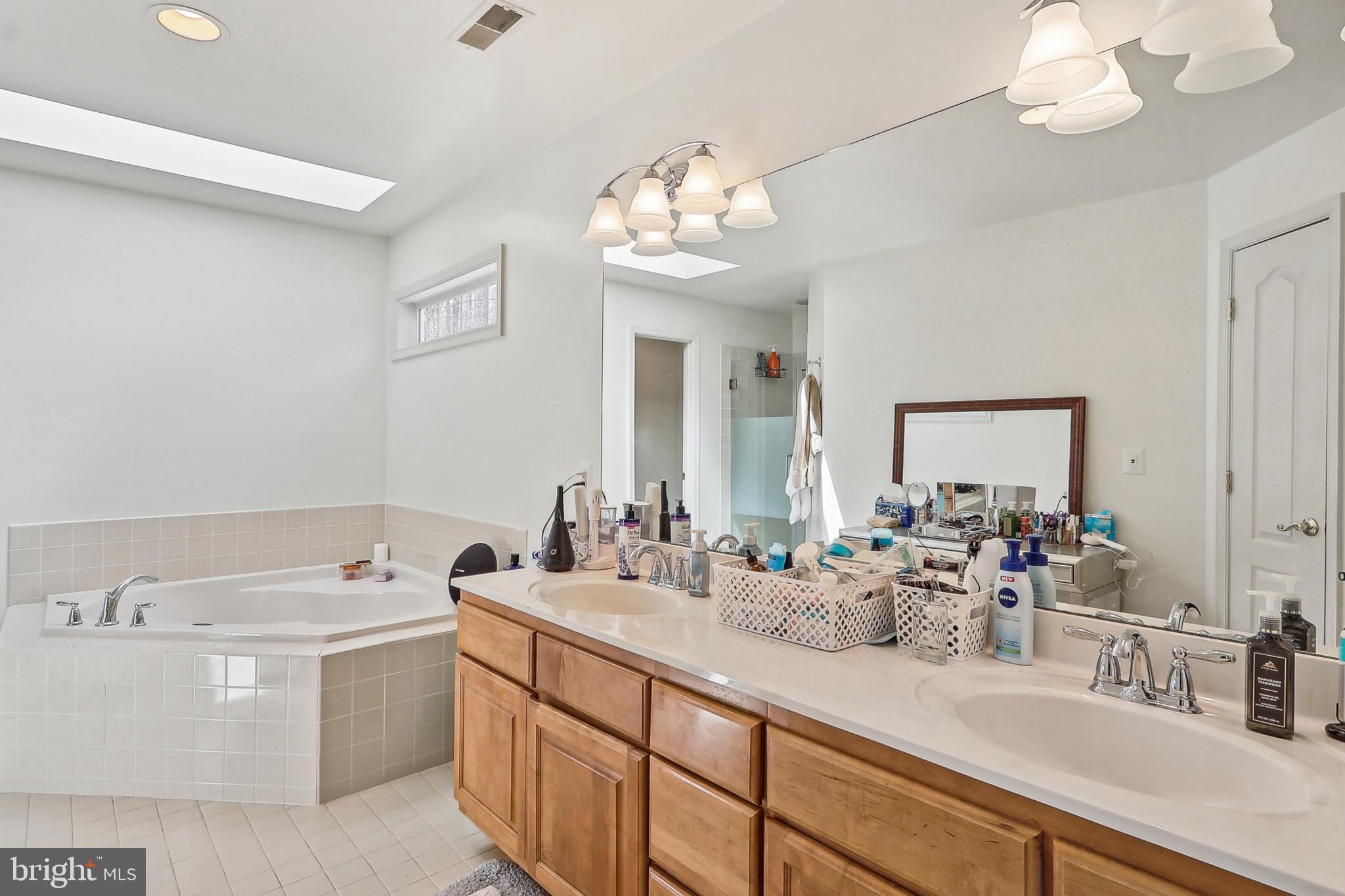 HERITAGE CROSSING - Residential