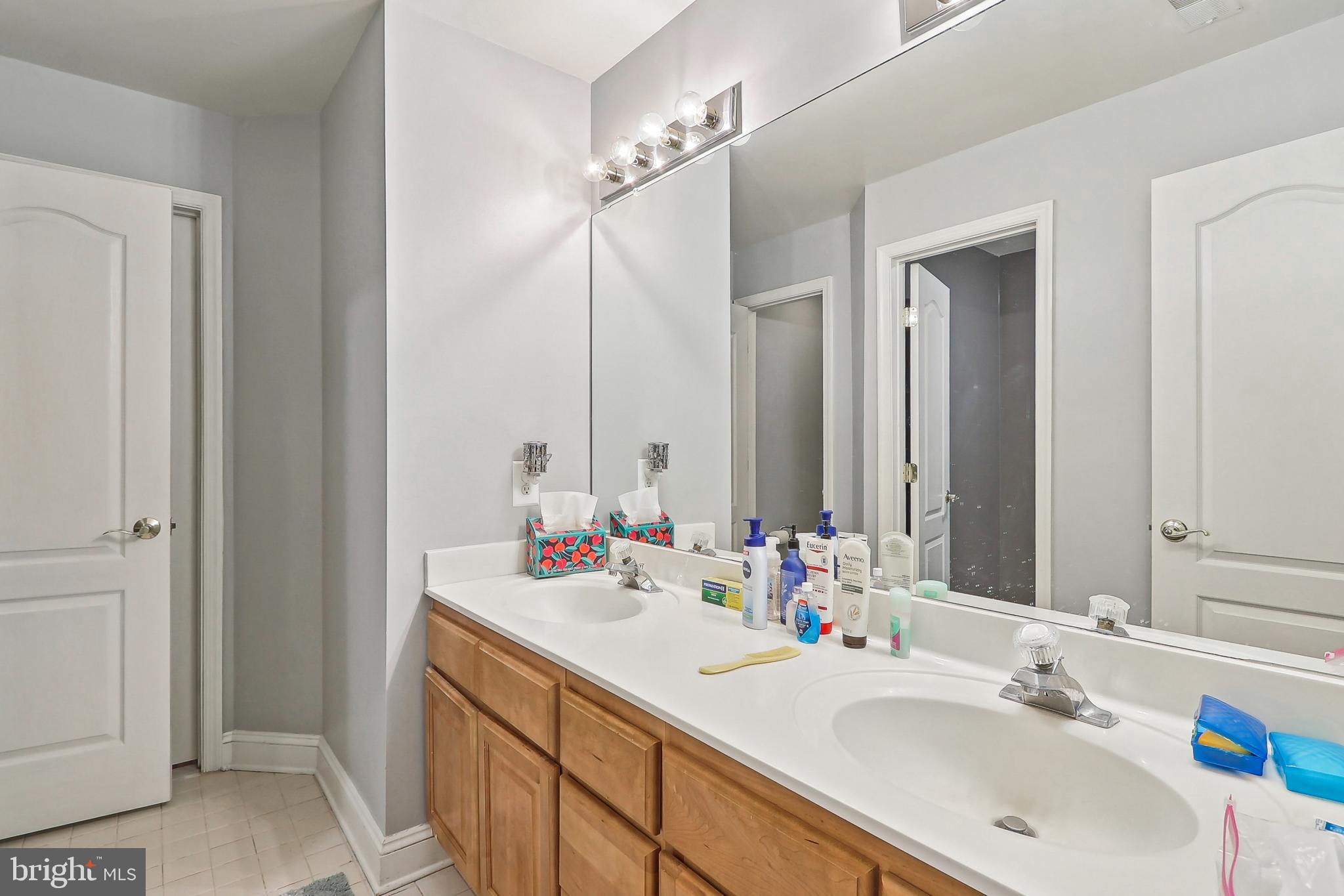 HERITAGE CROSSING - Residential