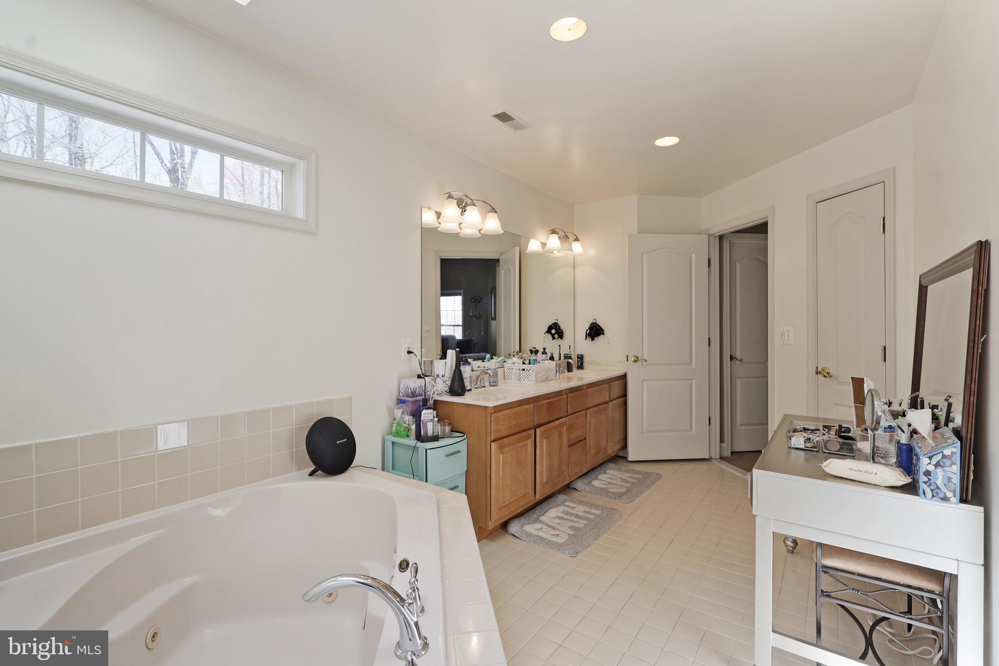 HERITAGE CROSSING - Residential