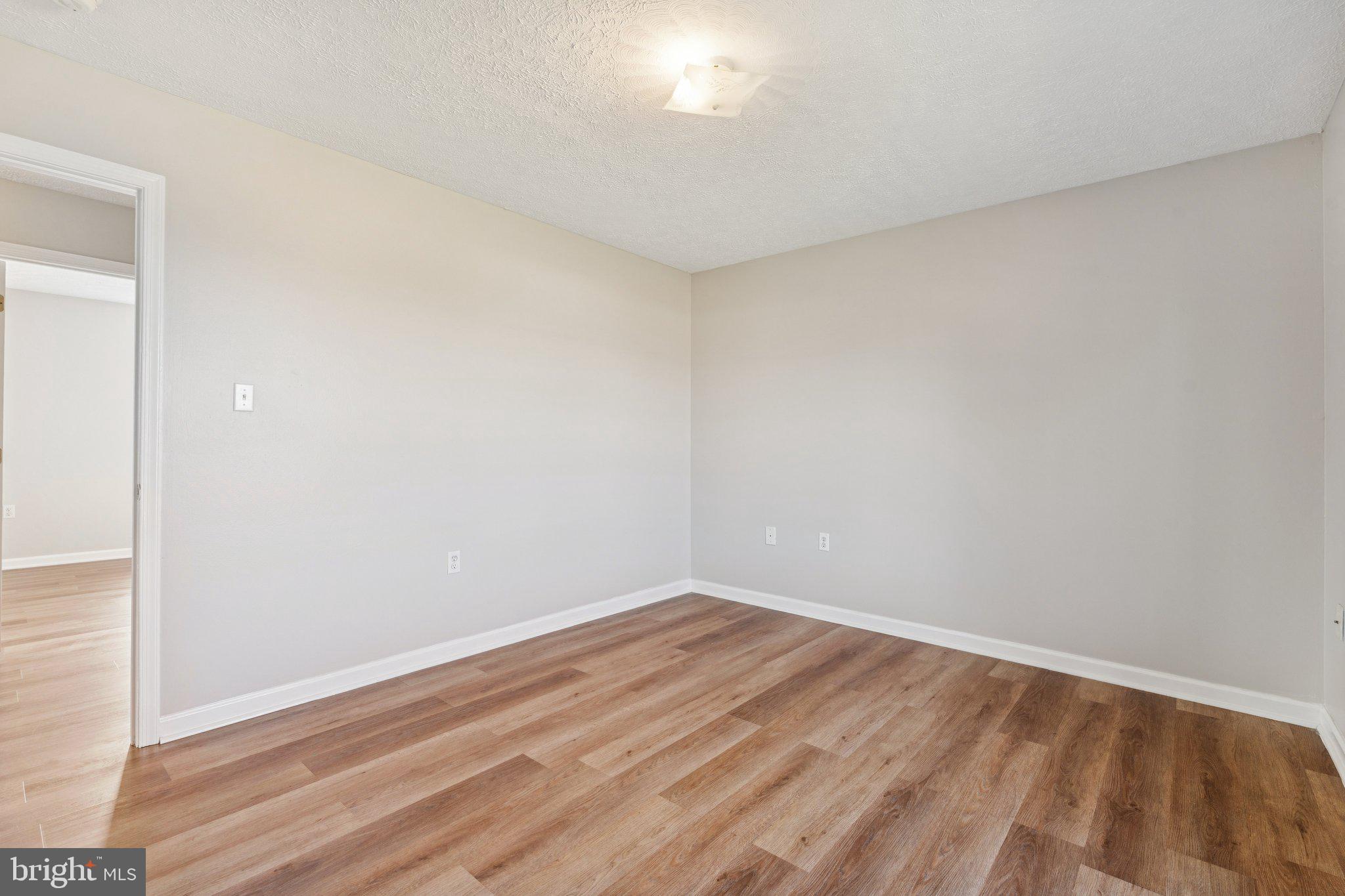 SKY-LIN PARK - Residential