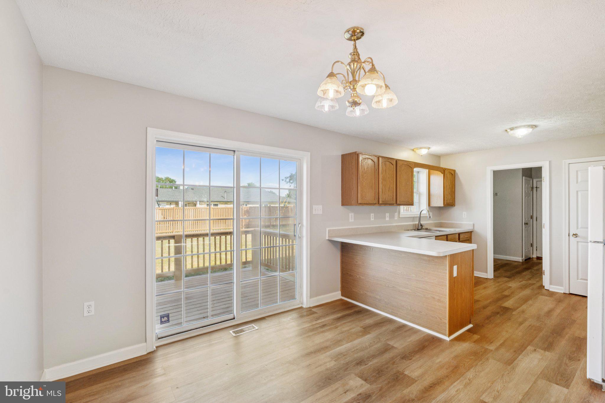 SKY-LIN PARK - Residential