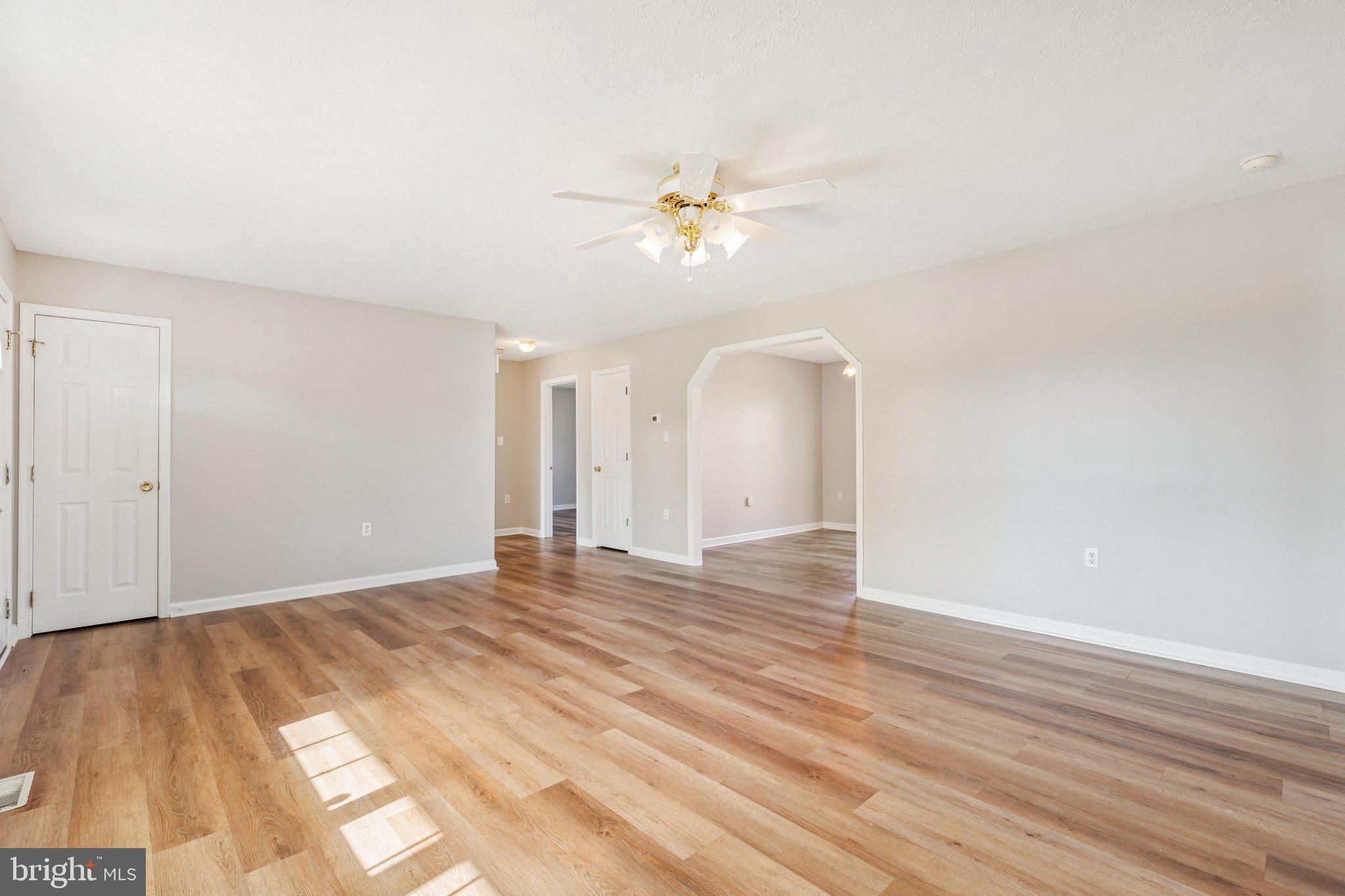 SKY-LIN PARK - Residential