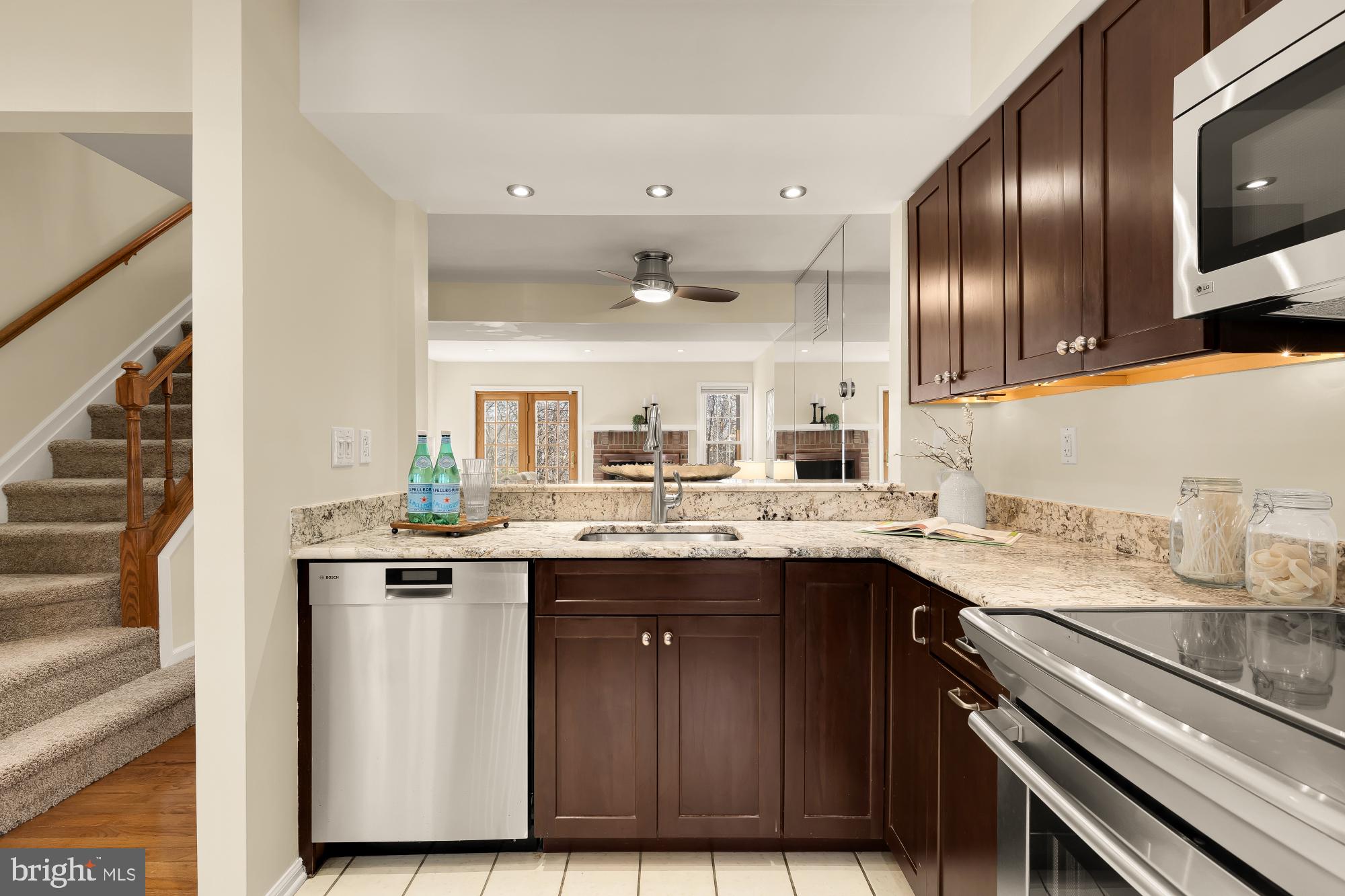 2038 DERBY RIDGE LANE 3-5