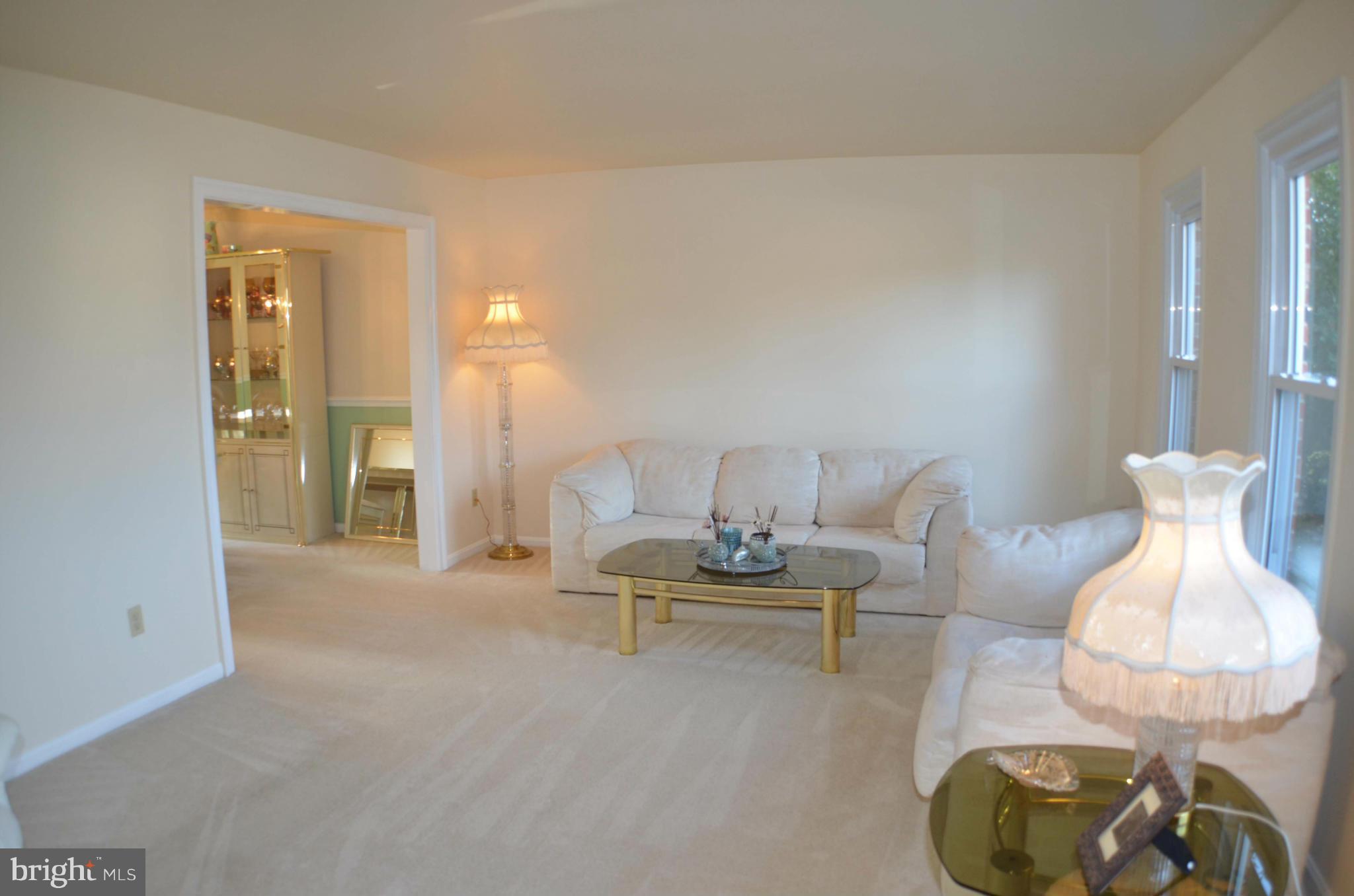 FOX MILL ESTATES - Residential