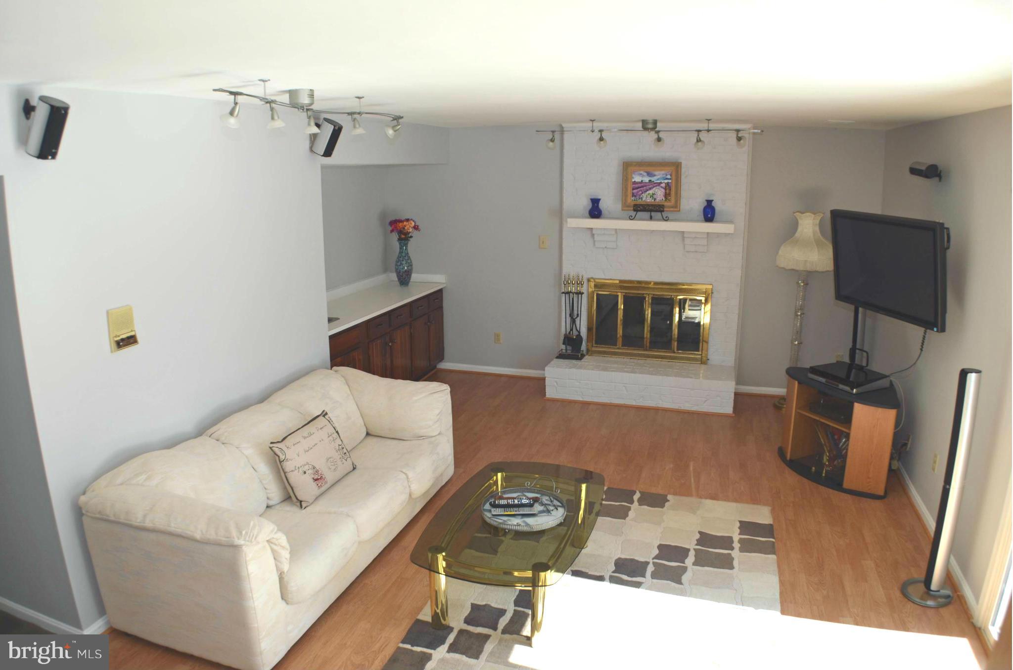 FOX MILL ESTATES - Residential