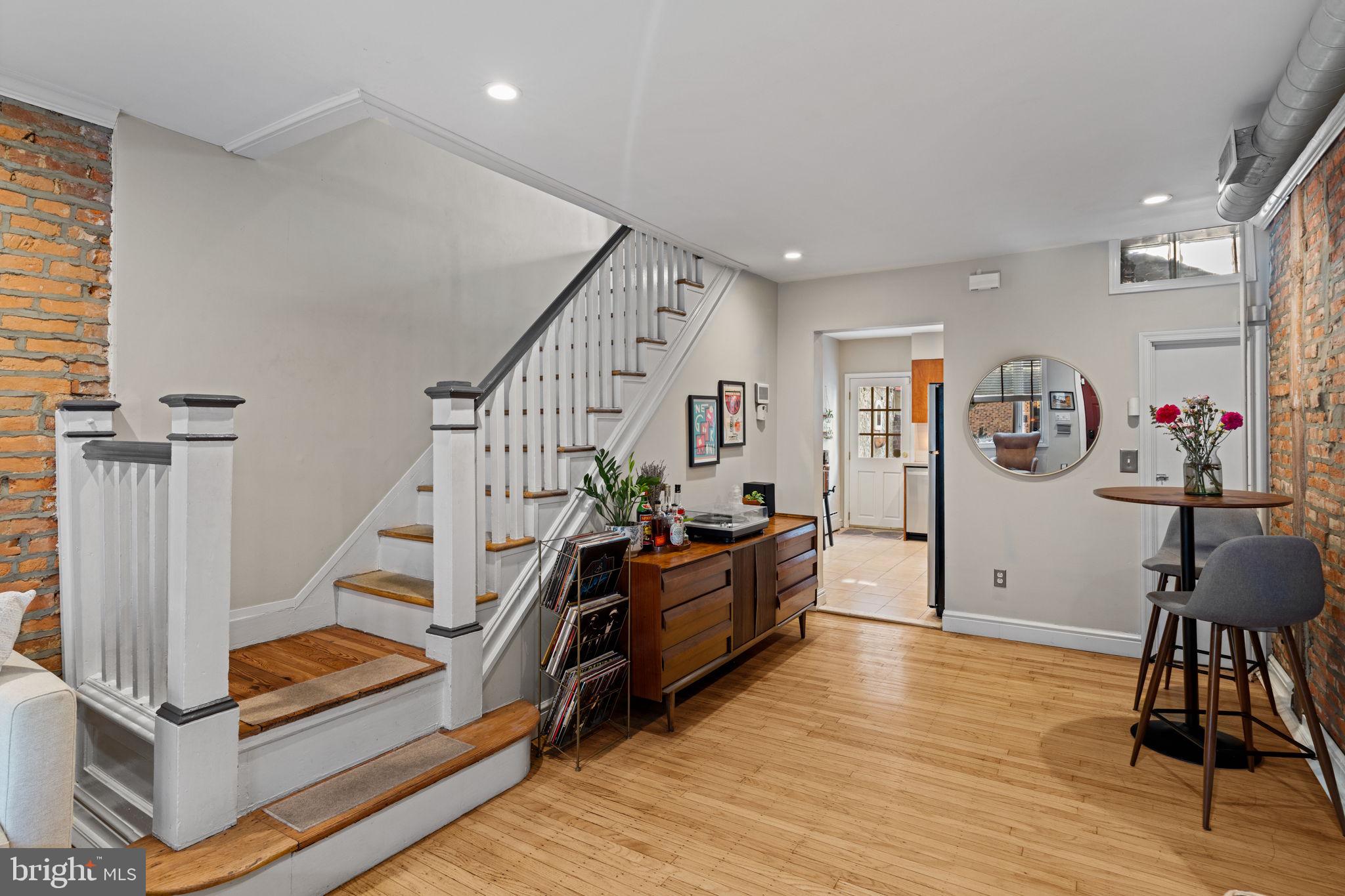 PASSYUNK SQUARE - Residential