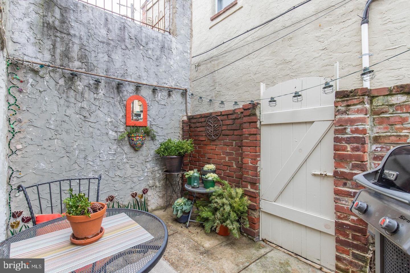 PASSYUNK SQUARE - Residential