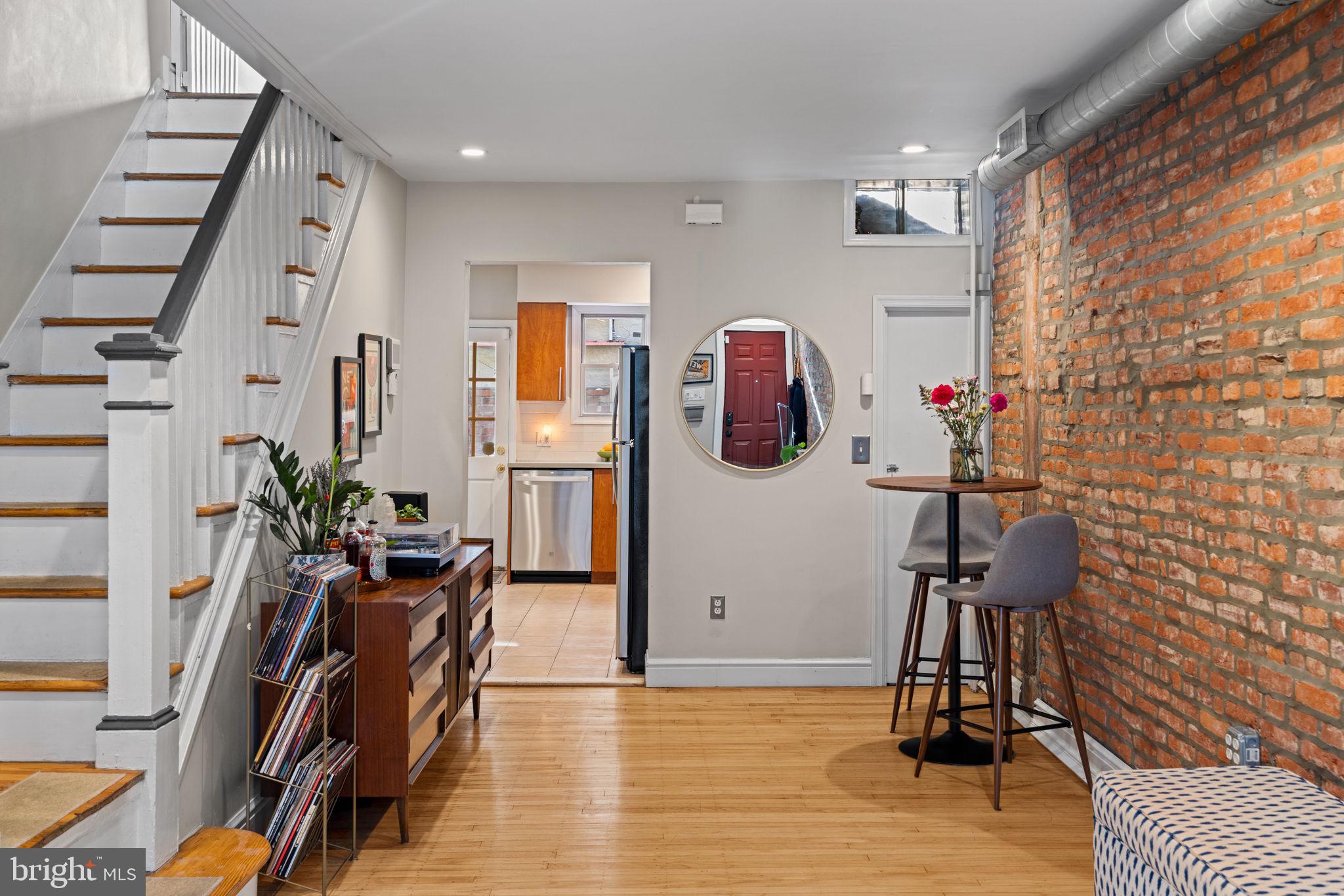 PASSYUNK SQUARE - Residential