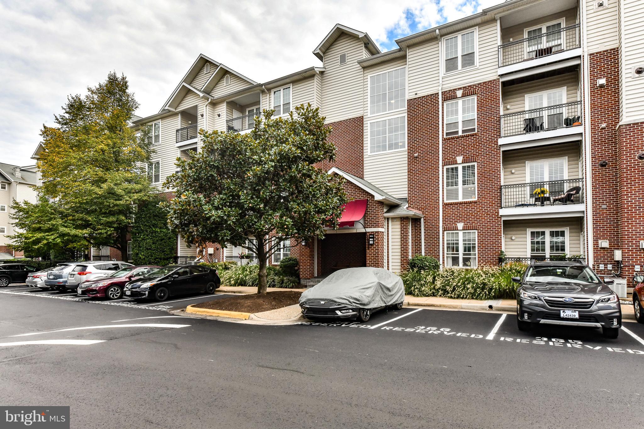 GATES OF MCLEAN - Residential Lease