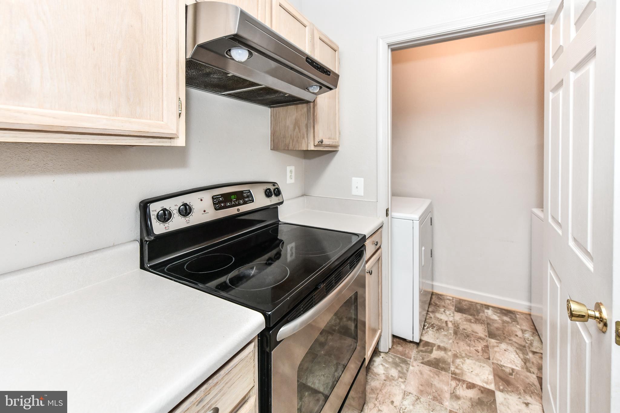 GATES OF MCLEAN - Residential Lease