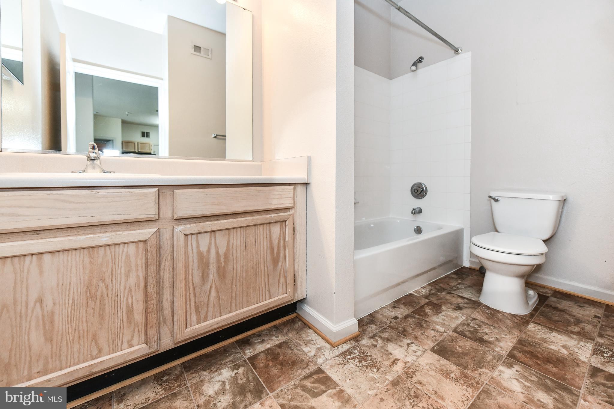 GATES OF MCLEAN - Residential Lease