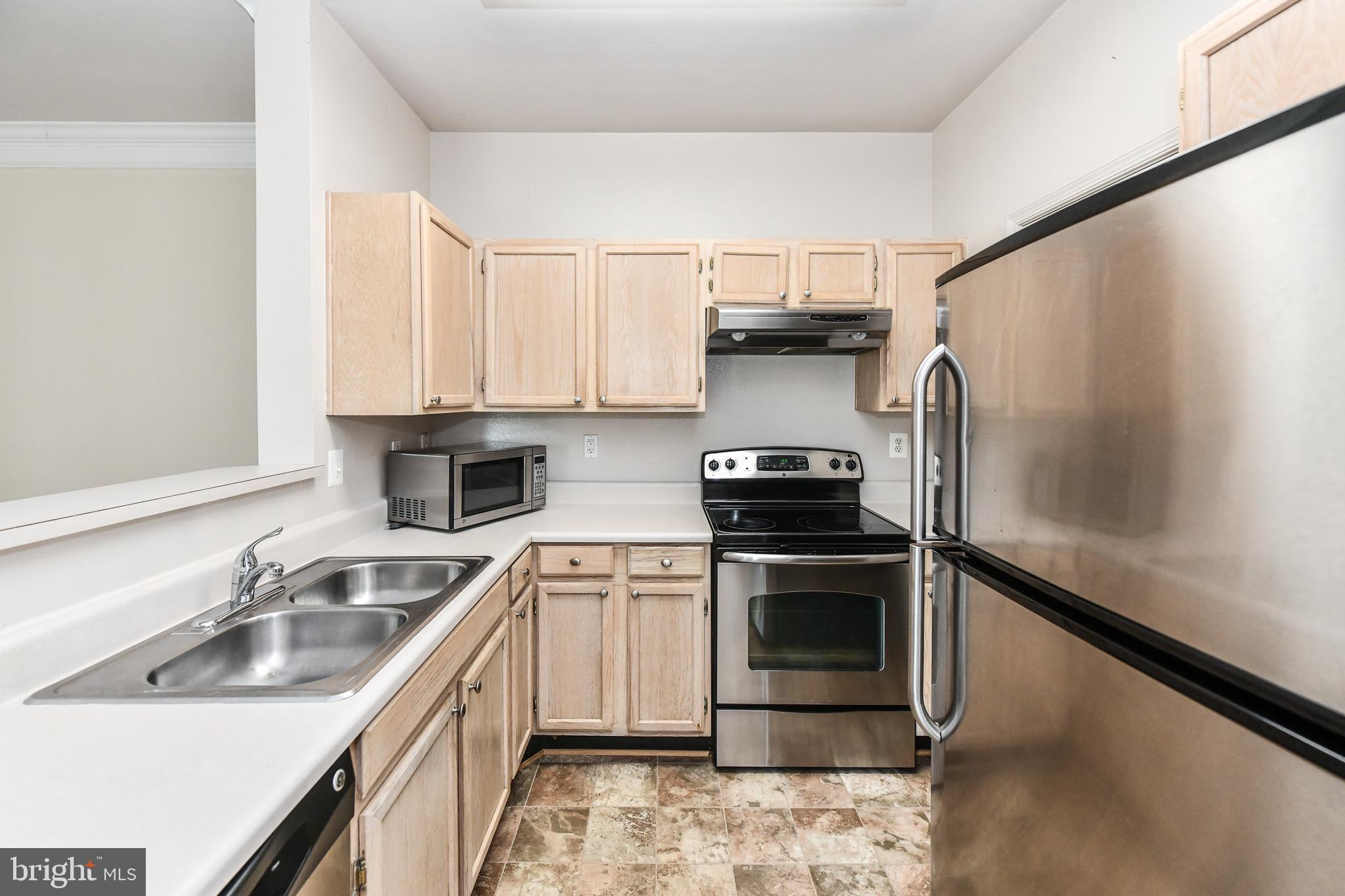 GATES OF MCLEAN - Residential Lease