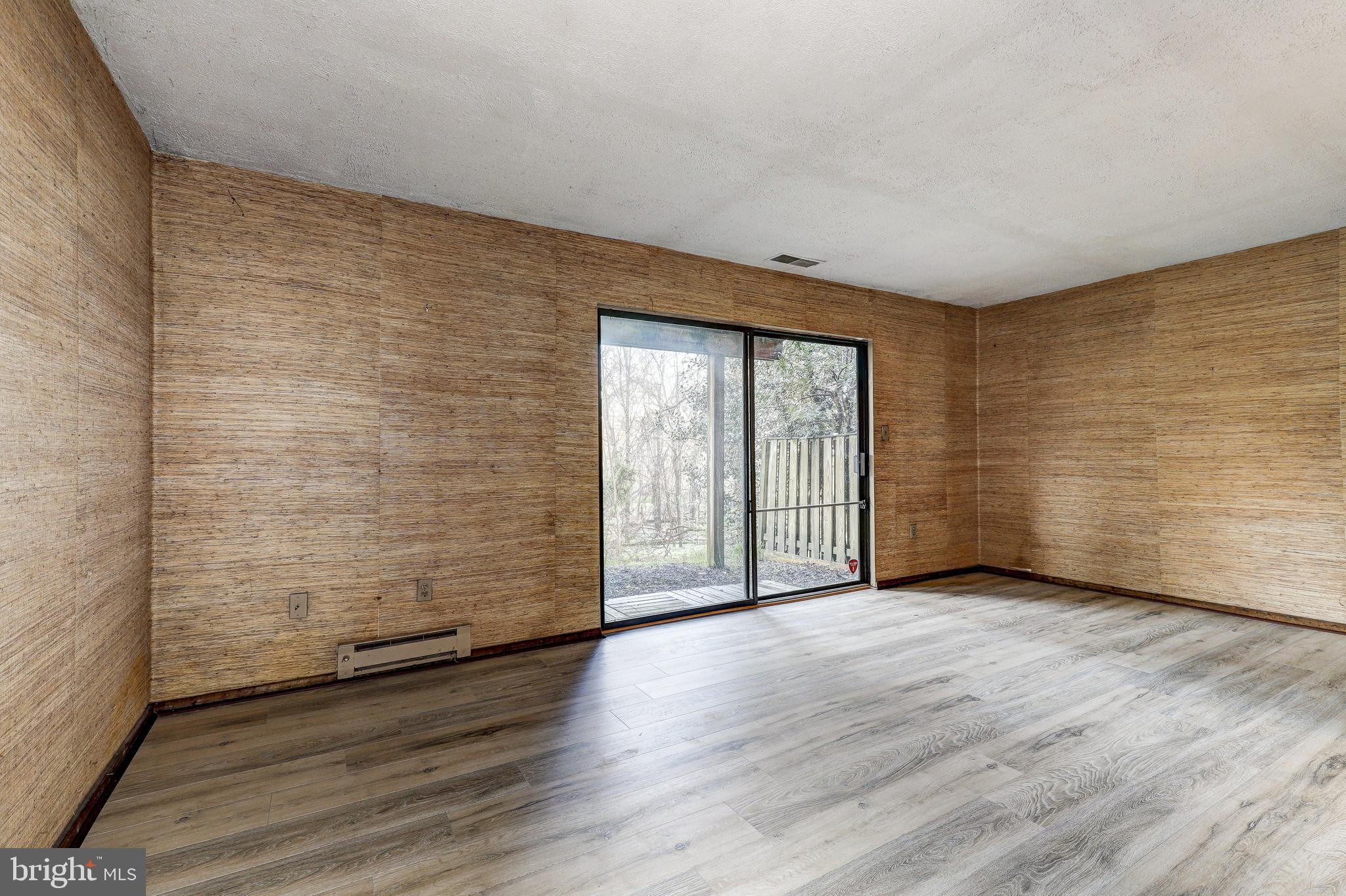 TOWN CENTER - Residential