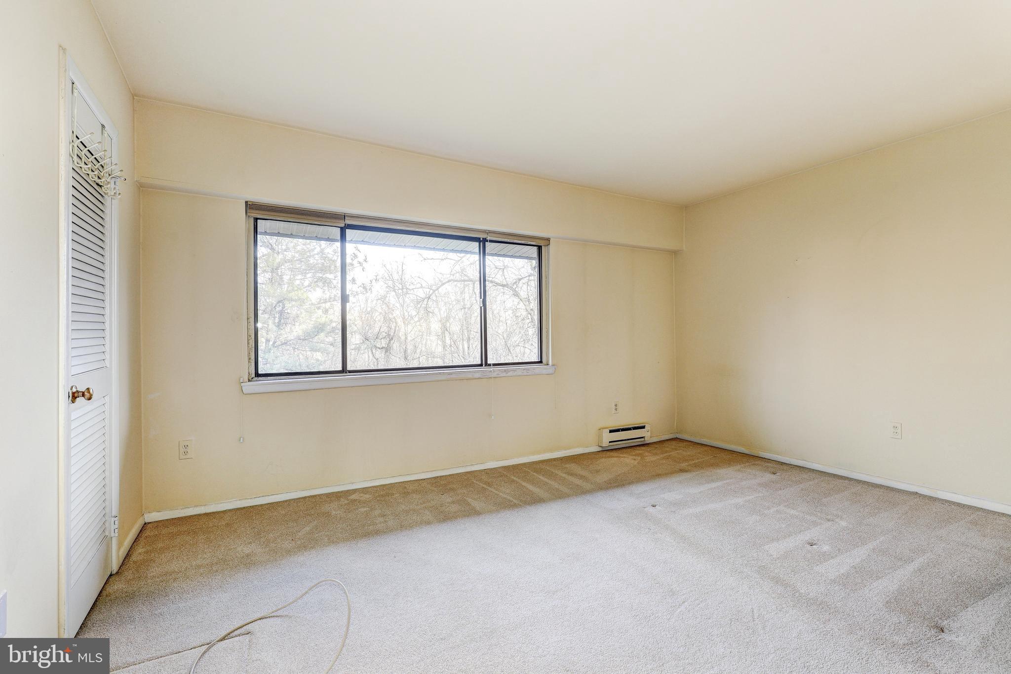 TOWN CENTER - Residential