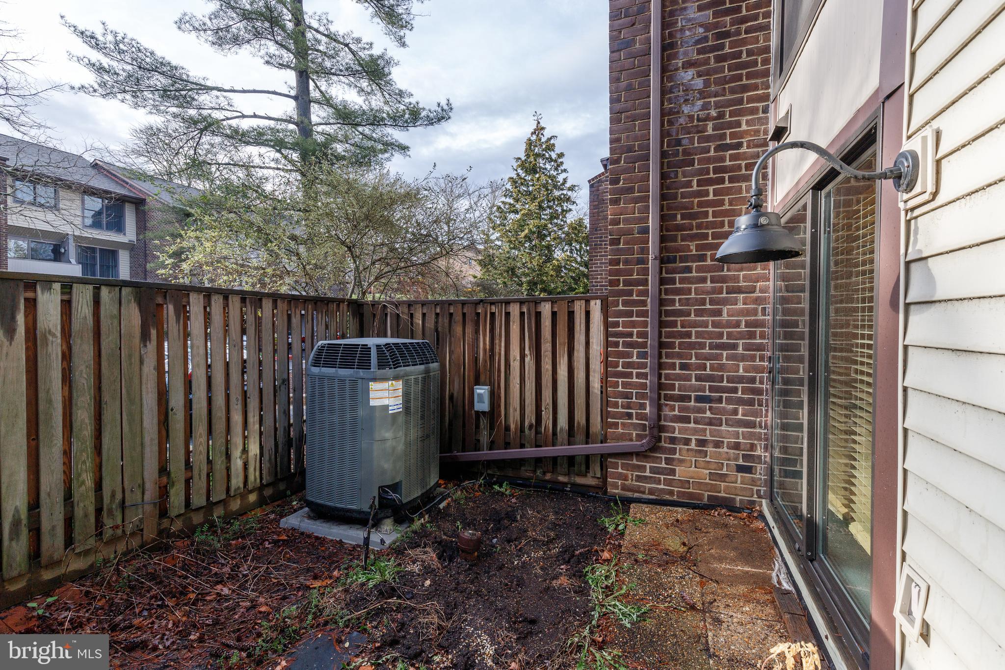 TOWN CENTER - Residential