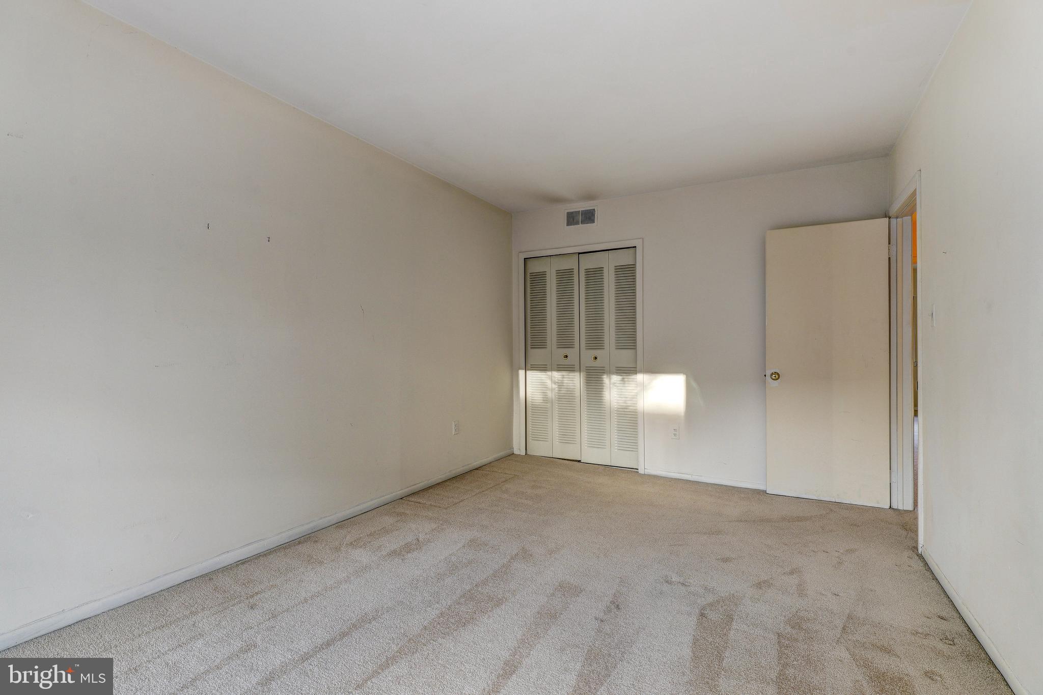 TOWN CENTER - Residential