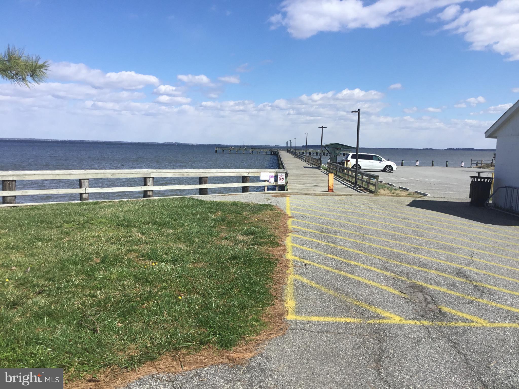 ROMANCOKE ON THE BAY - Residential