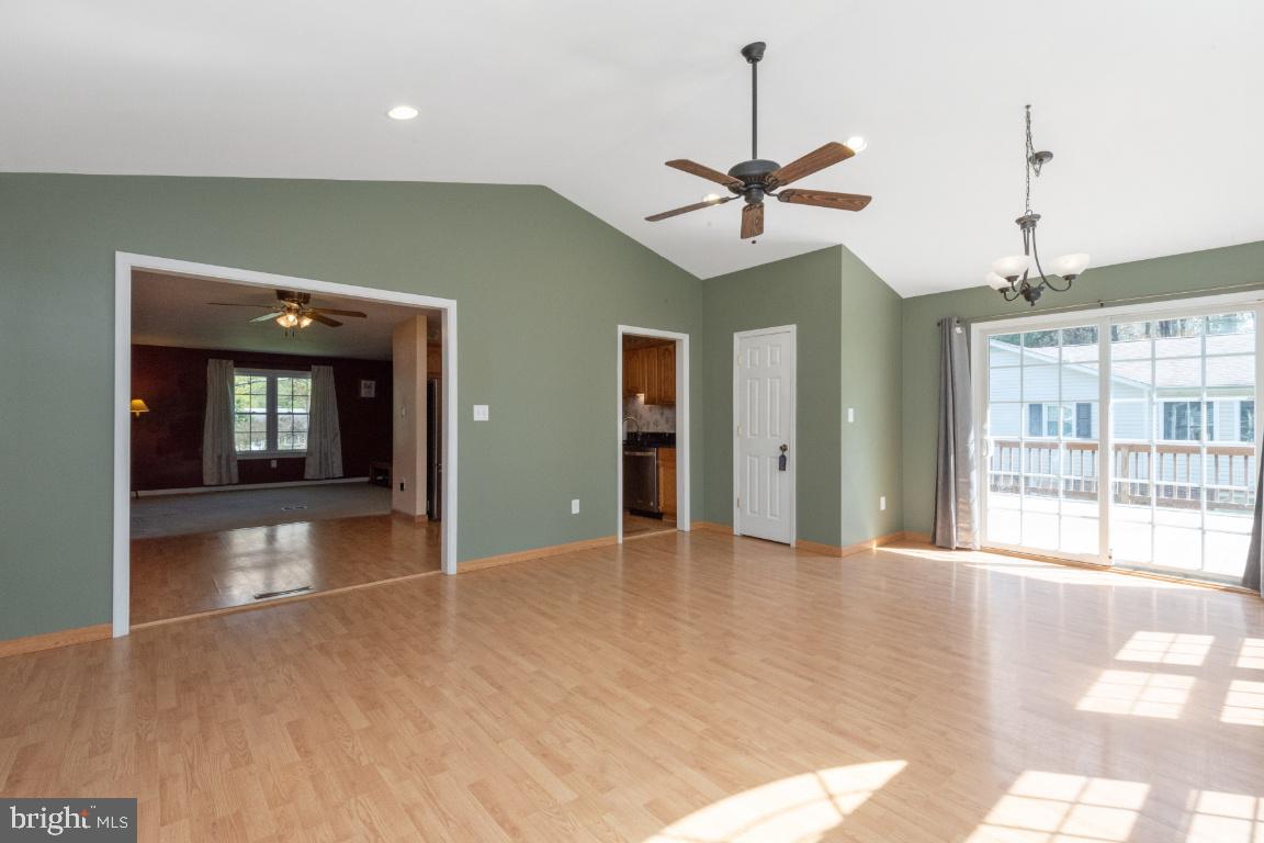 ROMANCOKE ON THE BAY - Residential