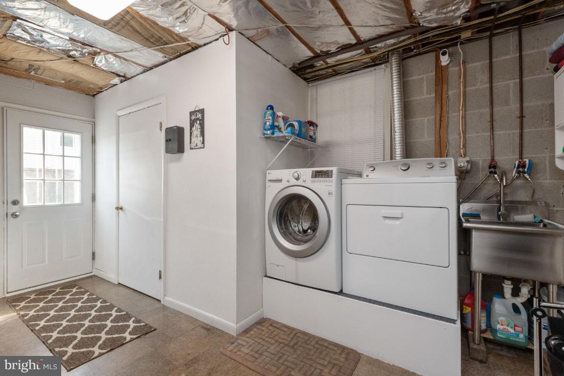 ROMANCOKE ON THE BAY - Residential