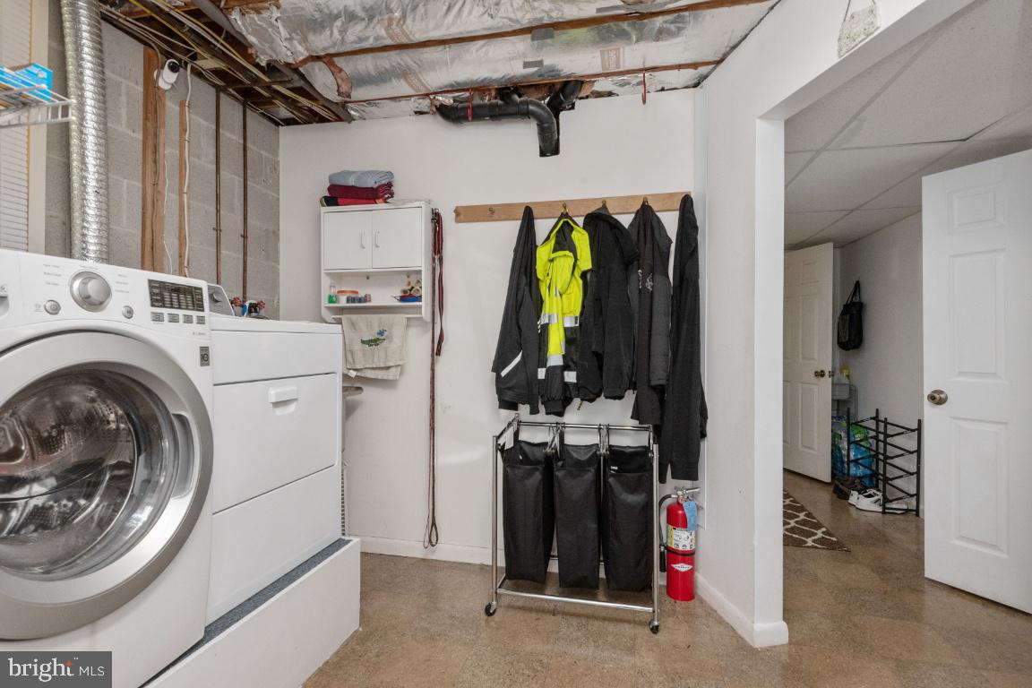 ROMANCOKE ON THE BAY - Residential