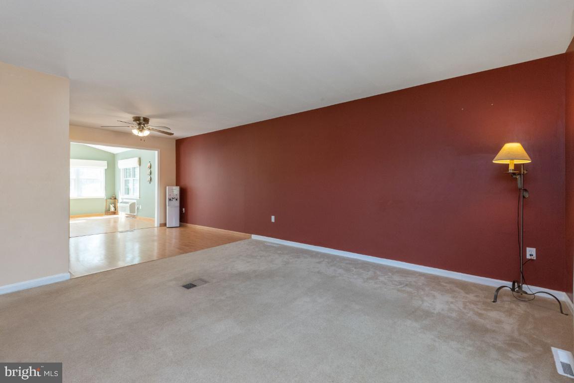 ROMANCOKE ON THE BAY - Residential