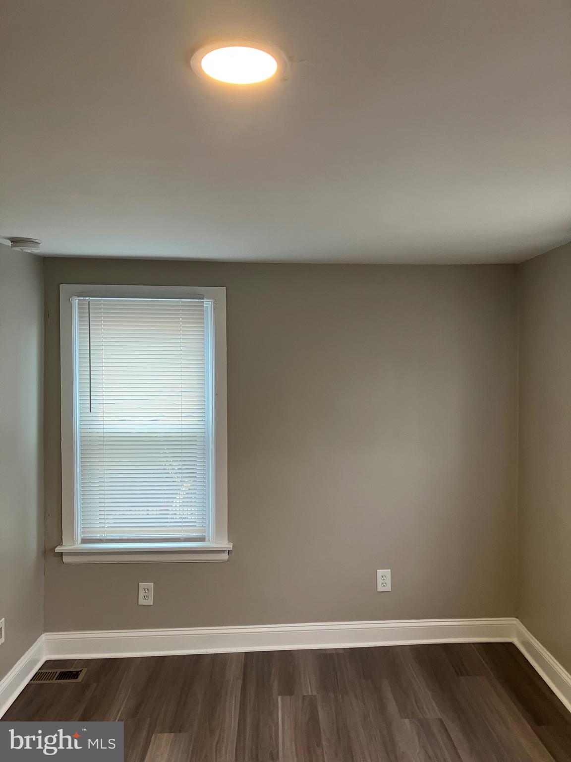 KENSINGTON - Residential Lease