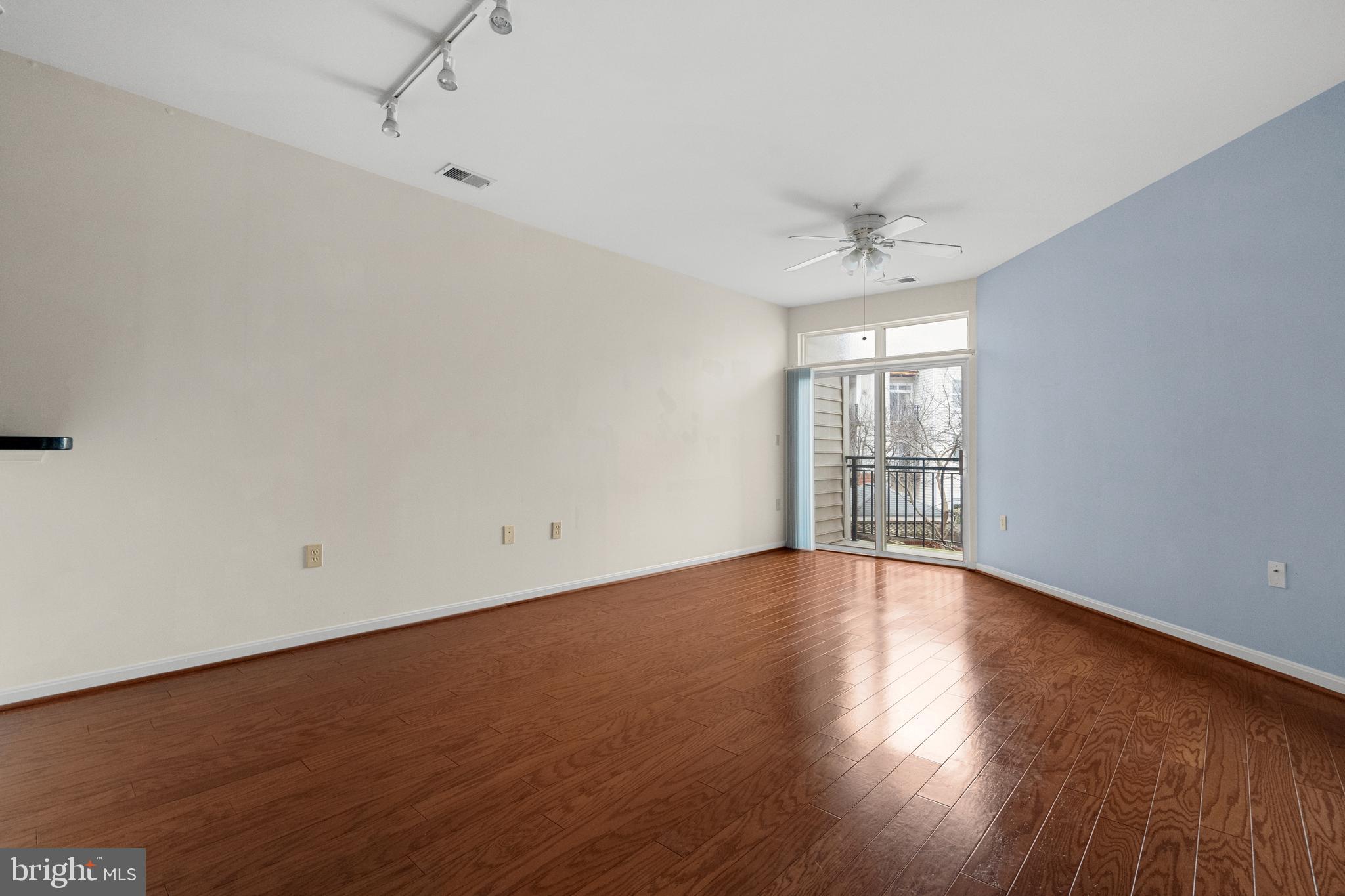 2655 PROSPERITY AVENUE 252